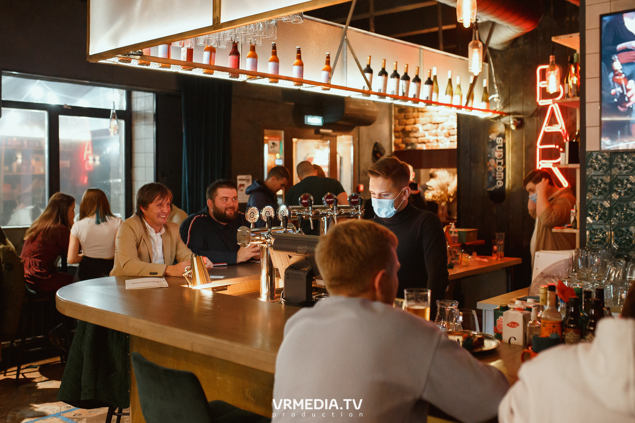 Выходные в Supreme bar