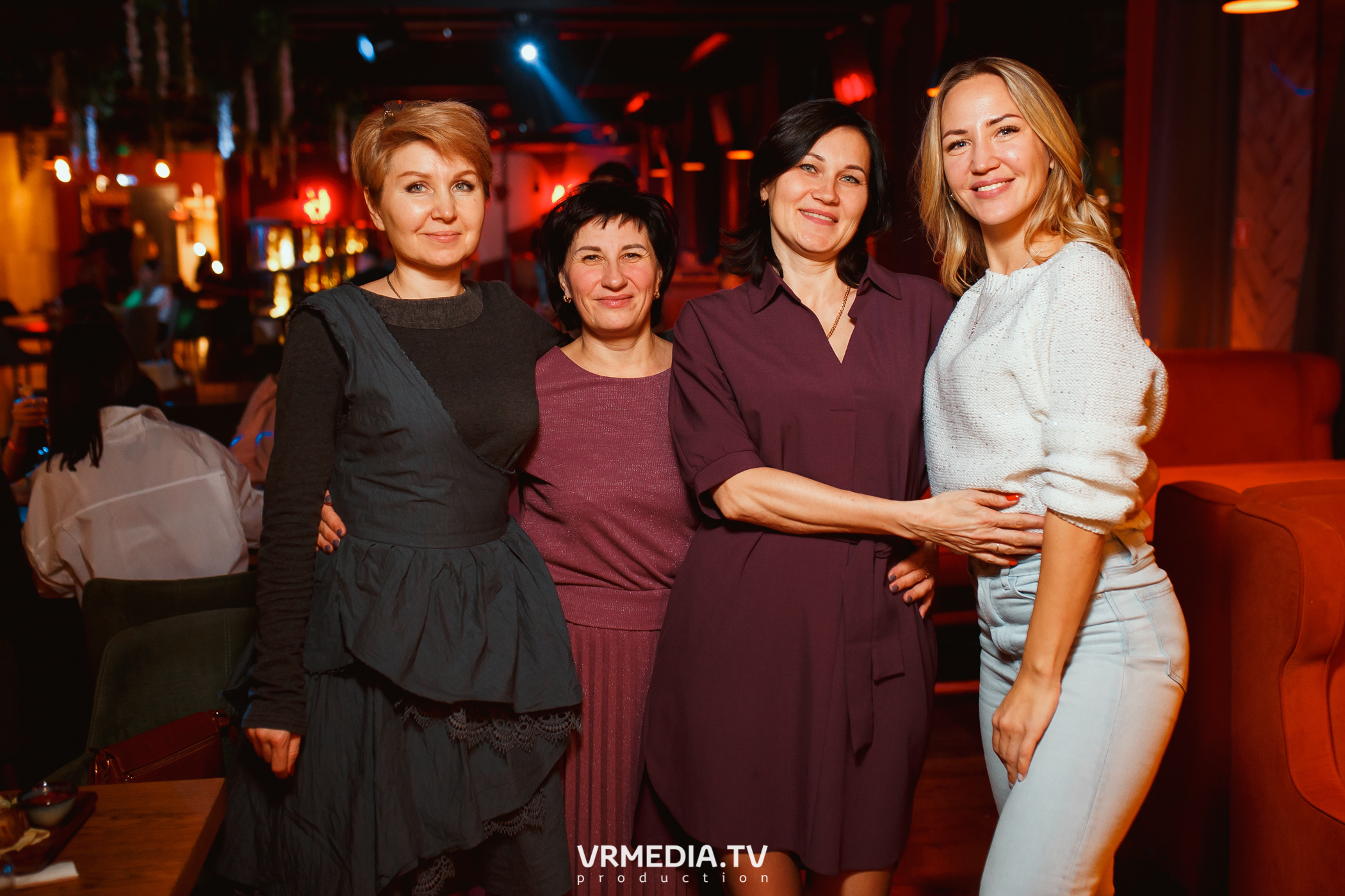 Группа «Алые Паруса» в гриль-баре «Жара»