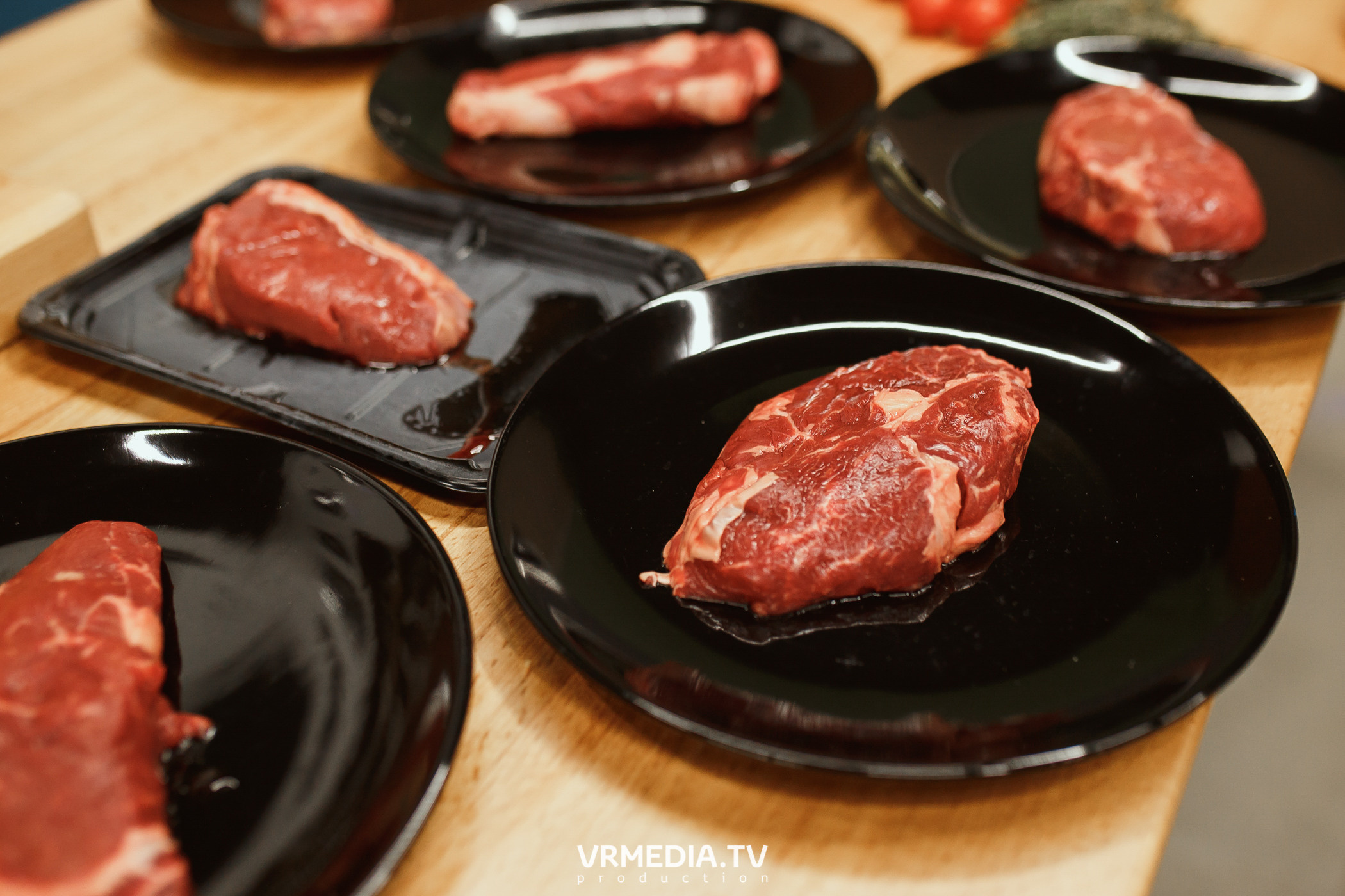 Кулинарная студия «Артишок». Битва столов: Барберы GoodMan — жарят мяс