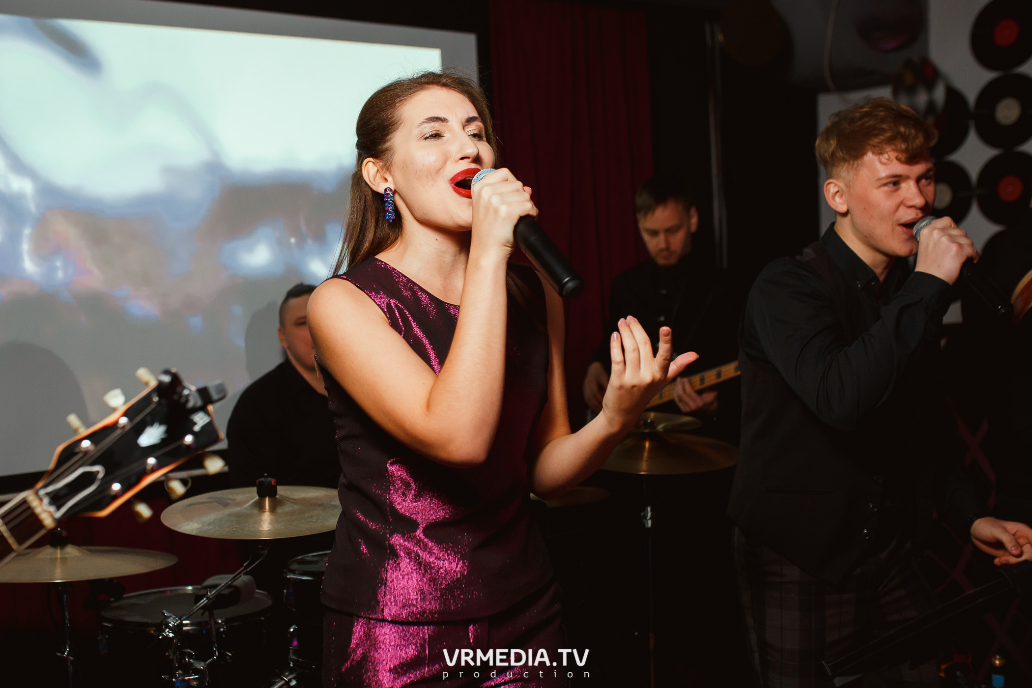 1 год караоке-ресторану «Мимо Нот»