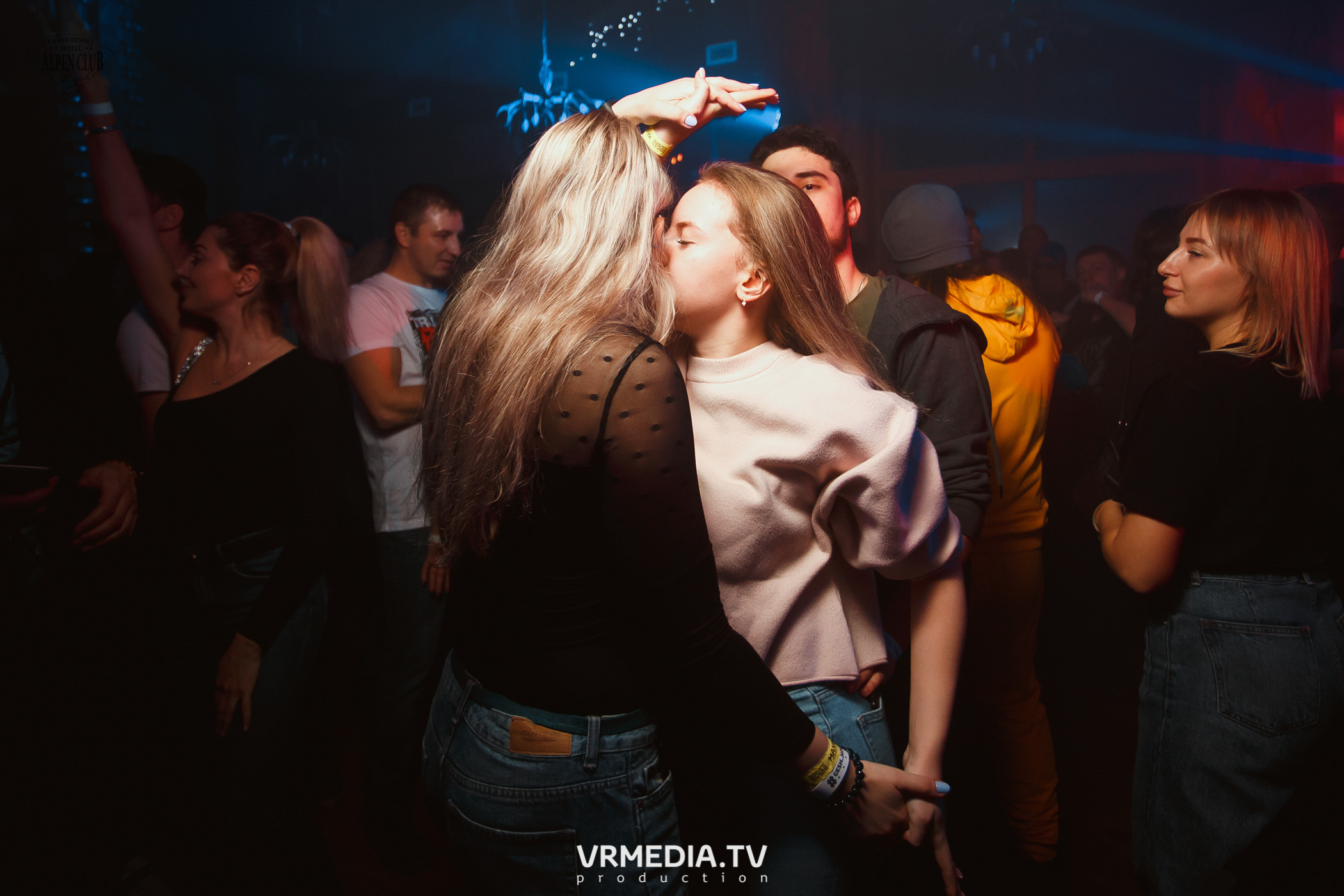 #GESH_HOUSE_MUSIC в Alpen Club (Шерегеш)