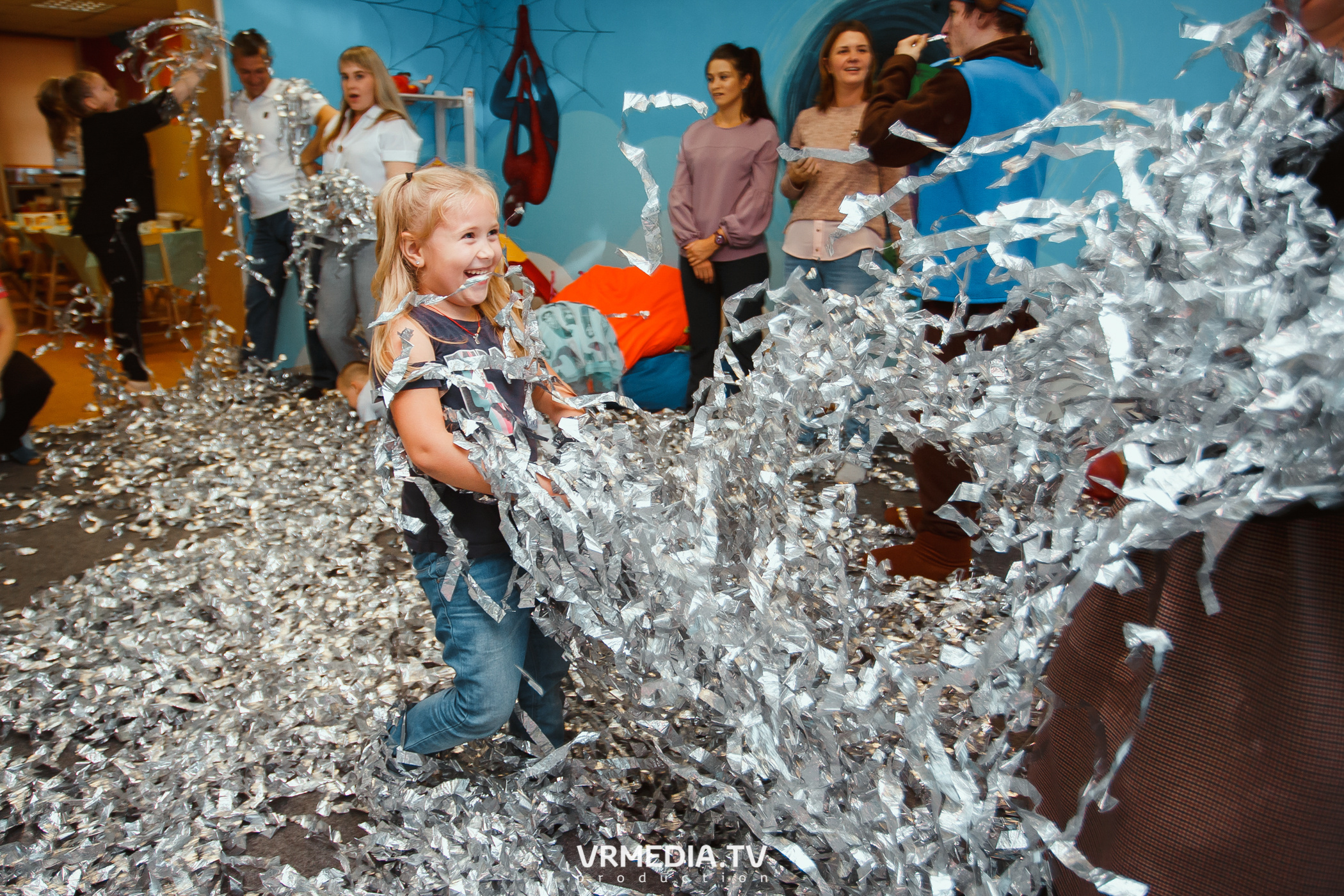 День рождения в «АкунаМатата»