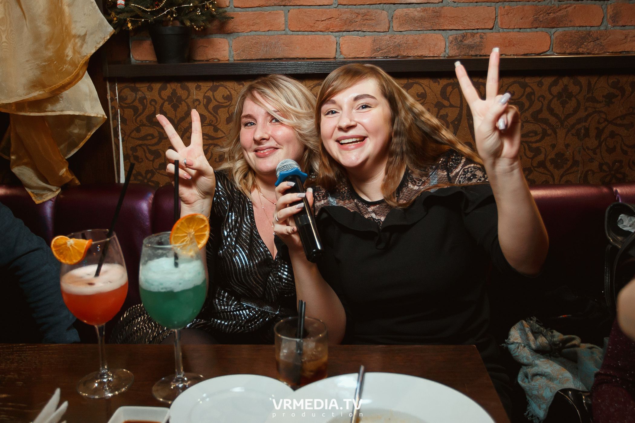 #СтихийныйКорпорат в караоке-баре «Четыре стихии»