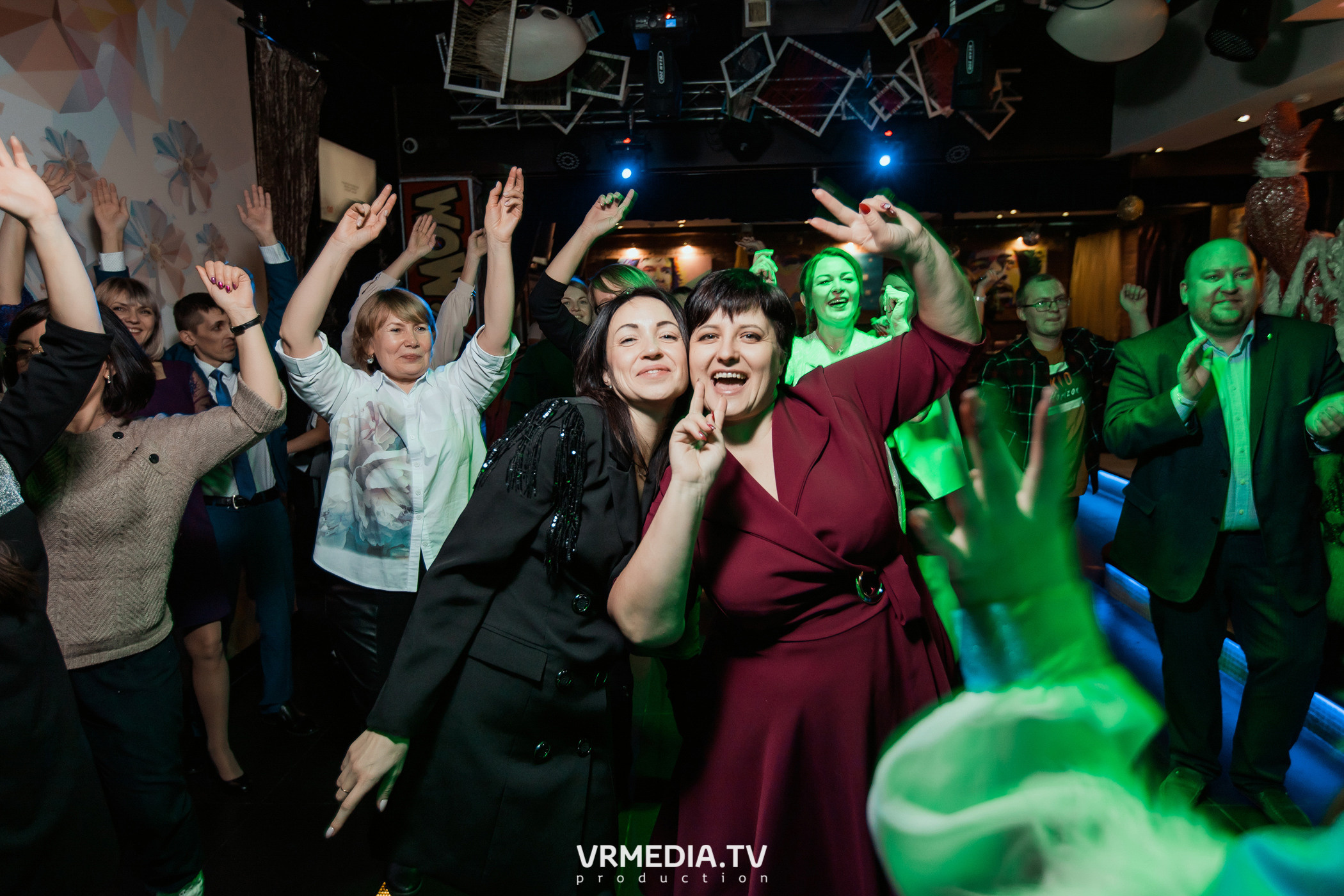 #СтихийныйКорпорат в караоке-баре «Четыре стихии»