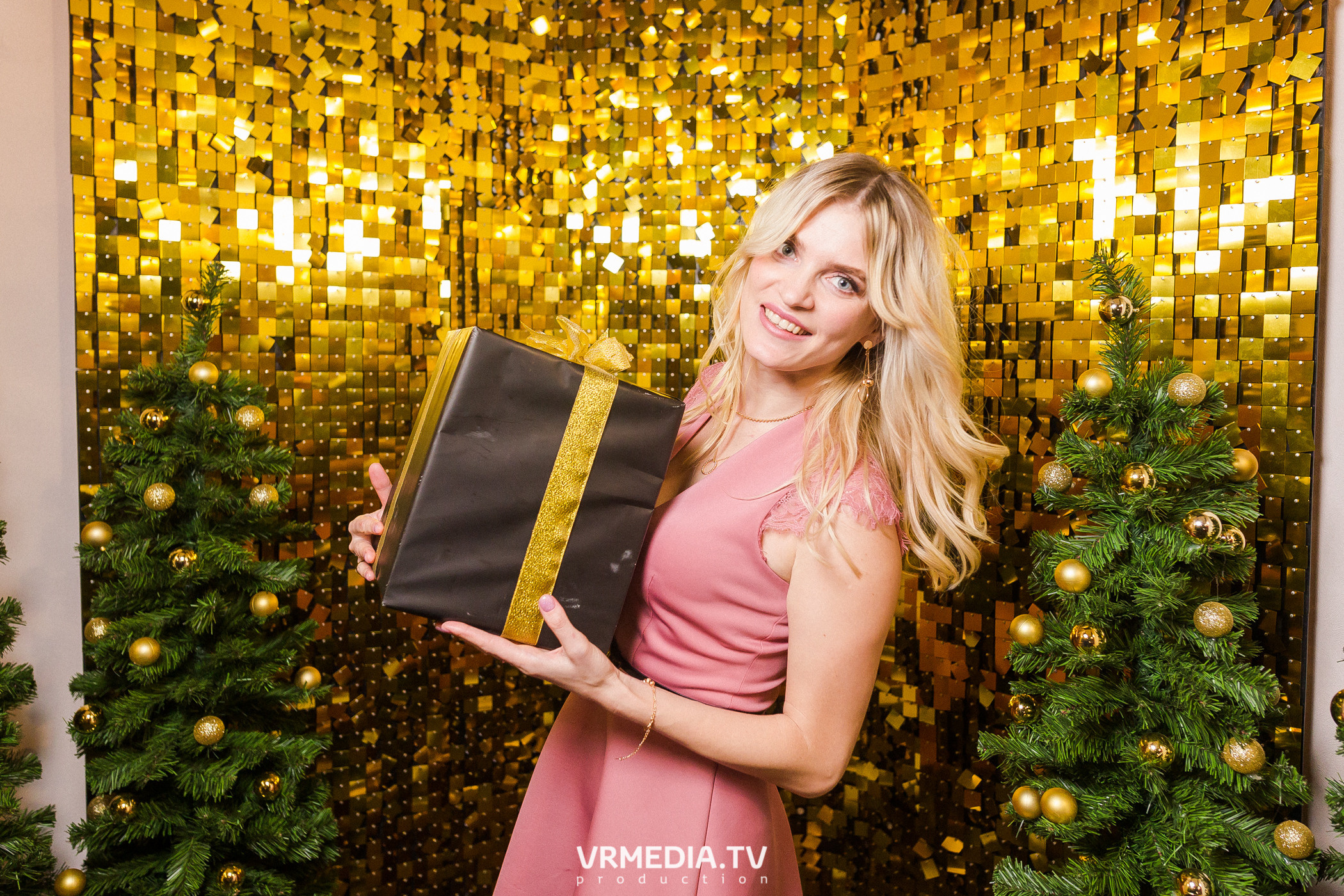 Новогодние корпоративы в караоке «Mimo Not»