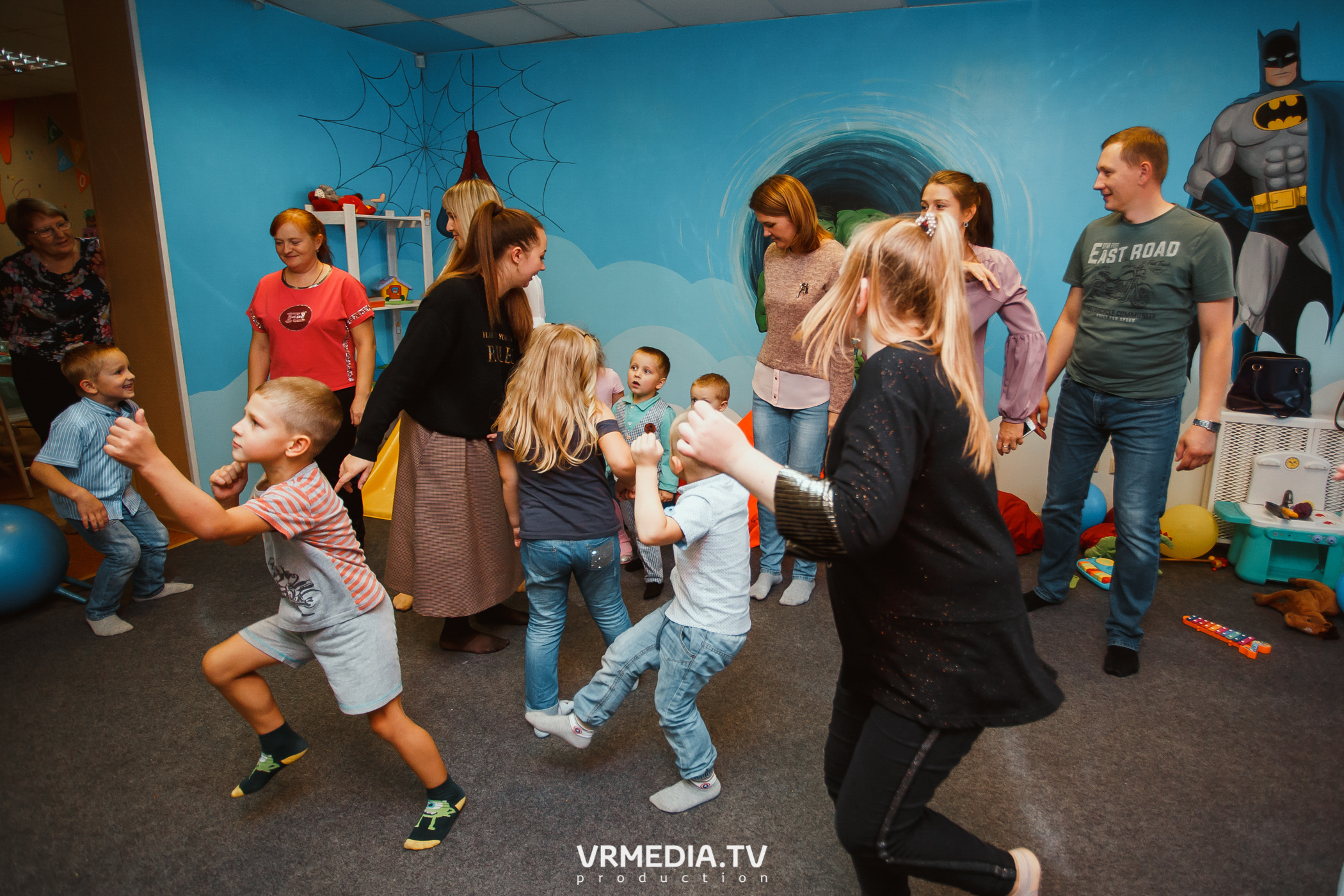 День рождения в «АкунаМатата»