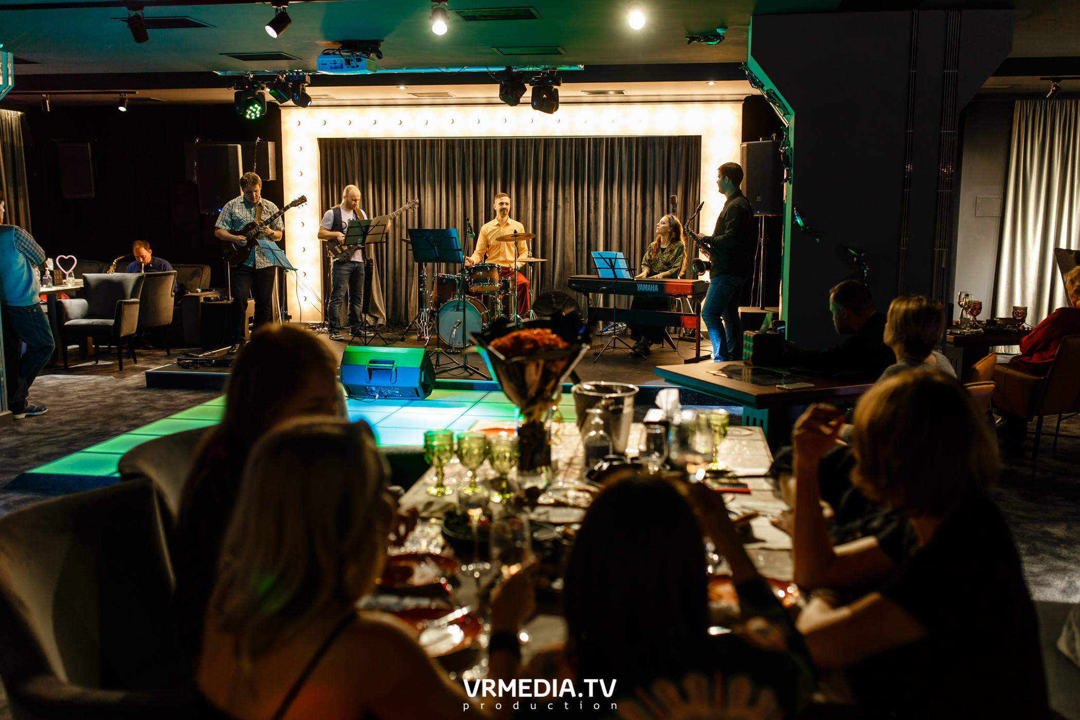 Джазовая среда. JAM SESSION