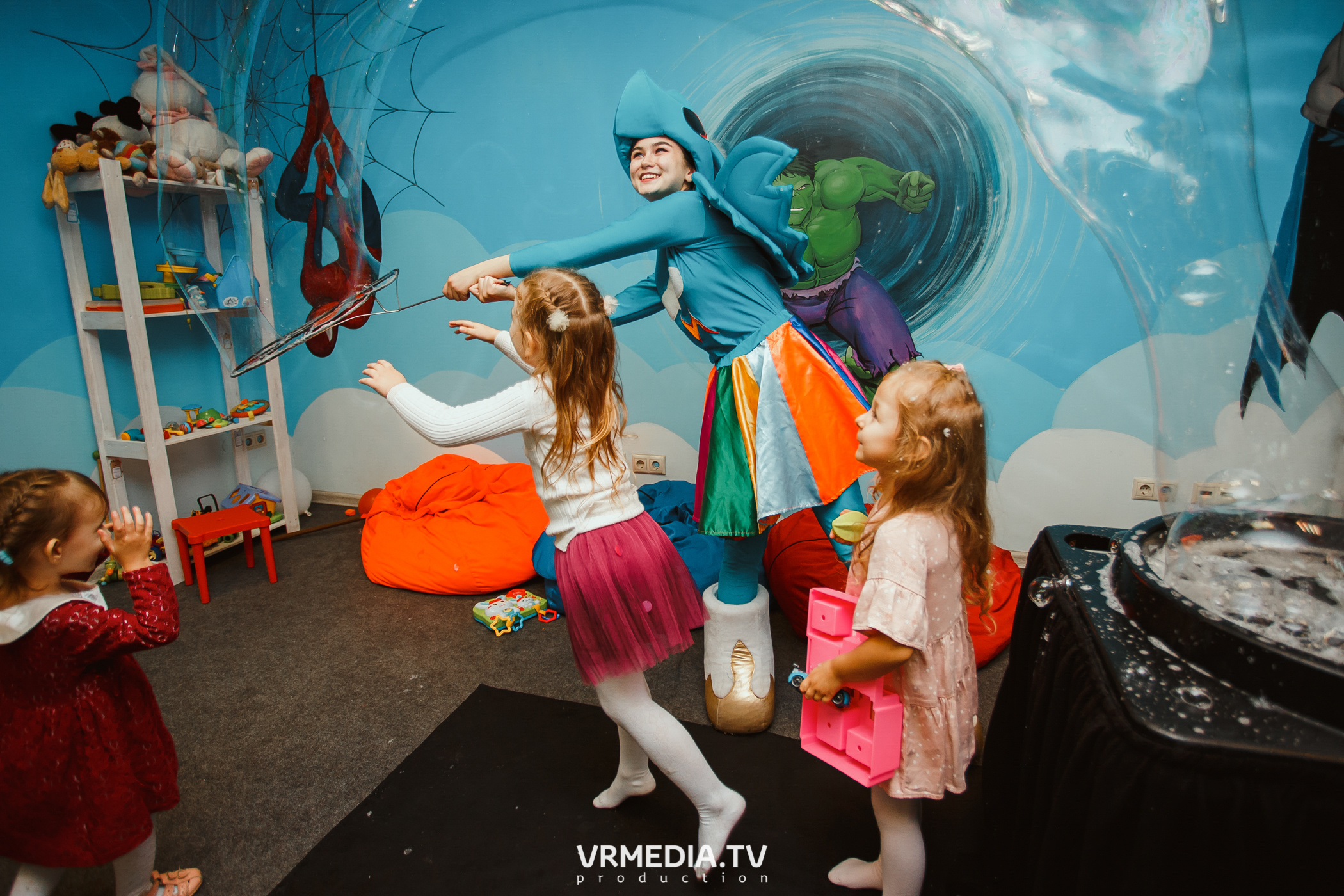 День рождения в «АкунаМатата»