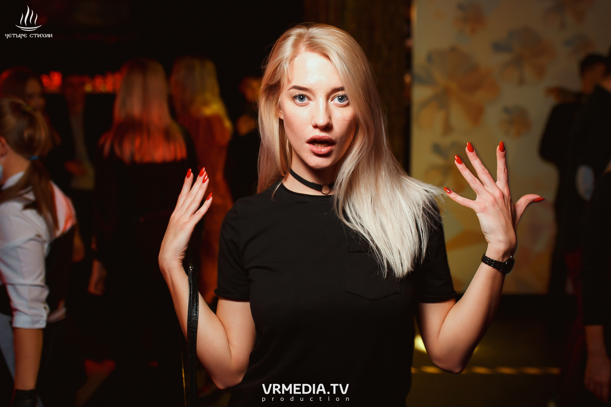 Стихийный HAPPY BIRTHDAY в караоке-баре «Четыре стихии»