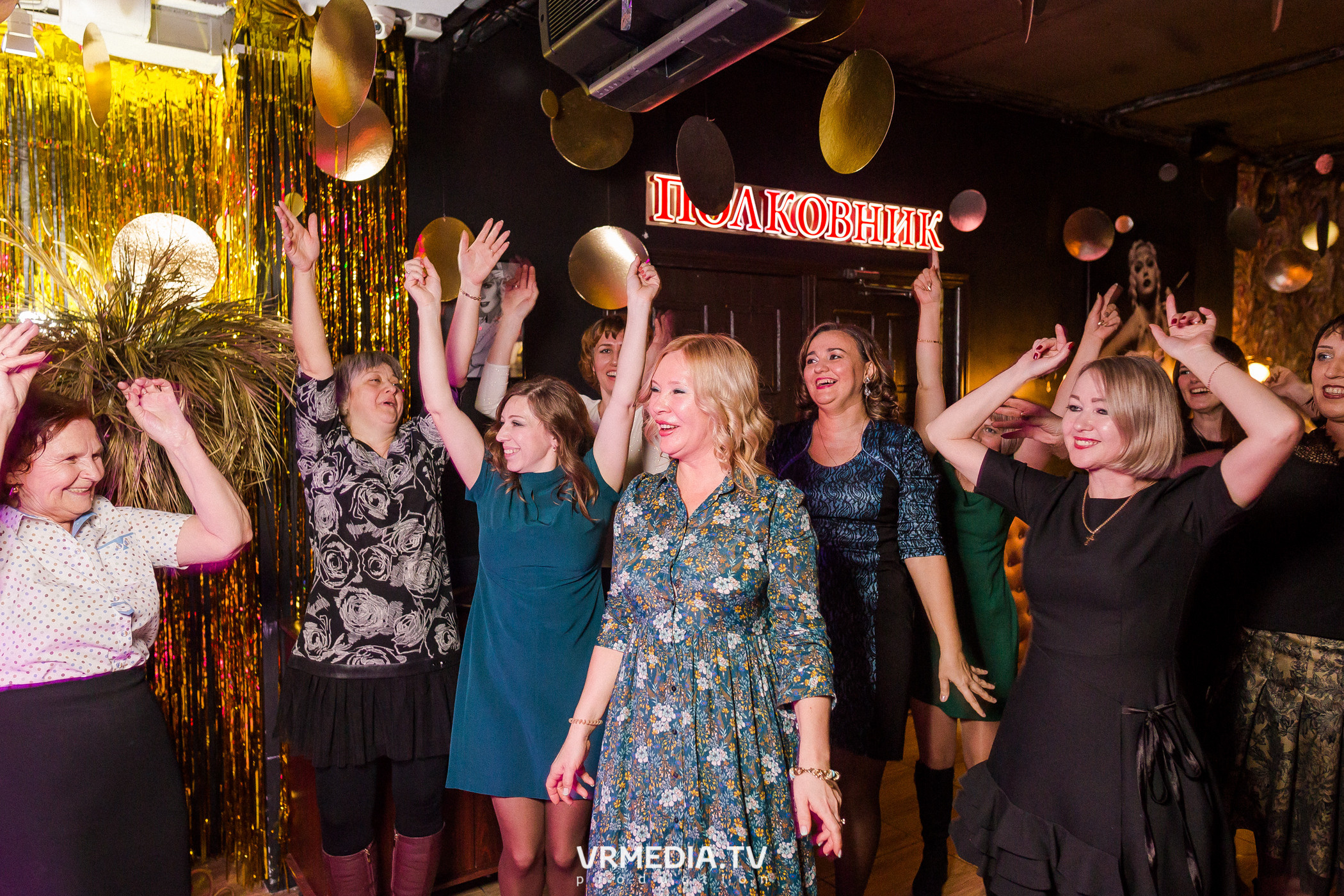 Новогодние корпоративы в караоке «Mimo Not»