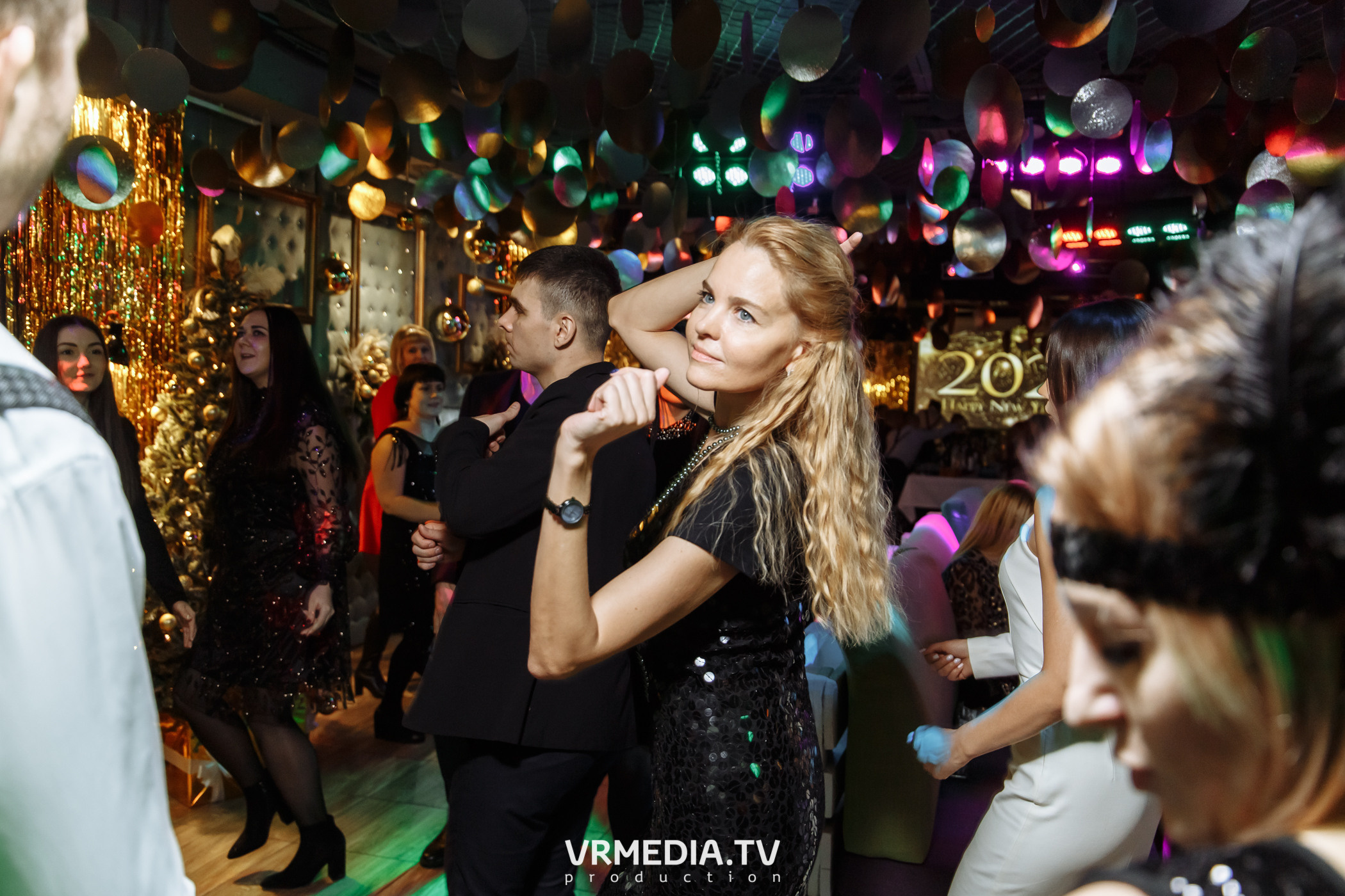 Новогодние корпоративы в караоке «Mimo Not»