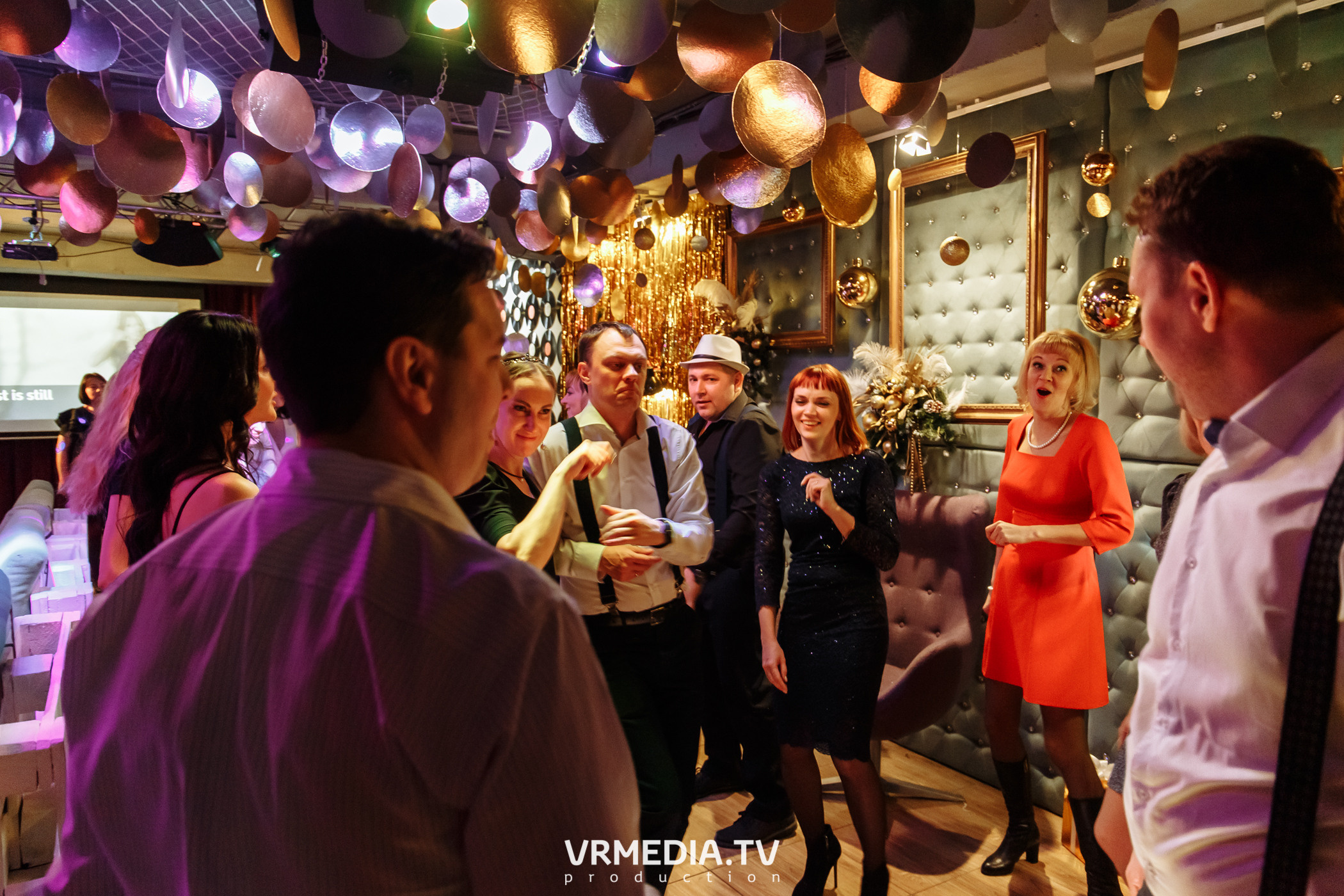 Новогодние корпоративы в караоке «Mimo Not»