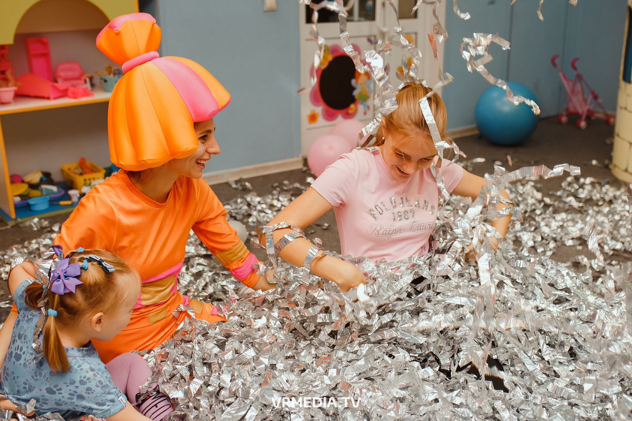 День рождения в «АкунаМатата»