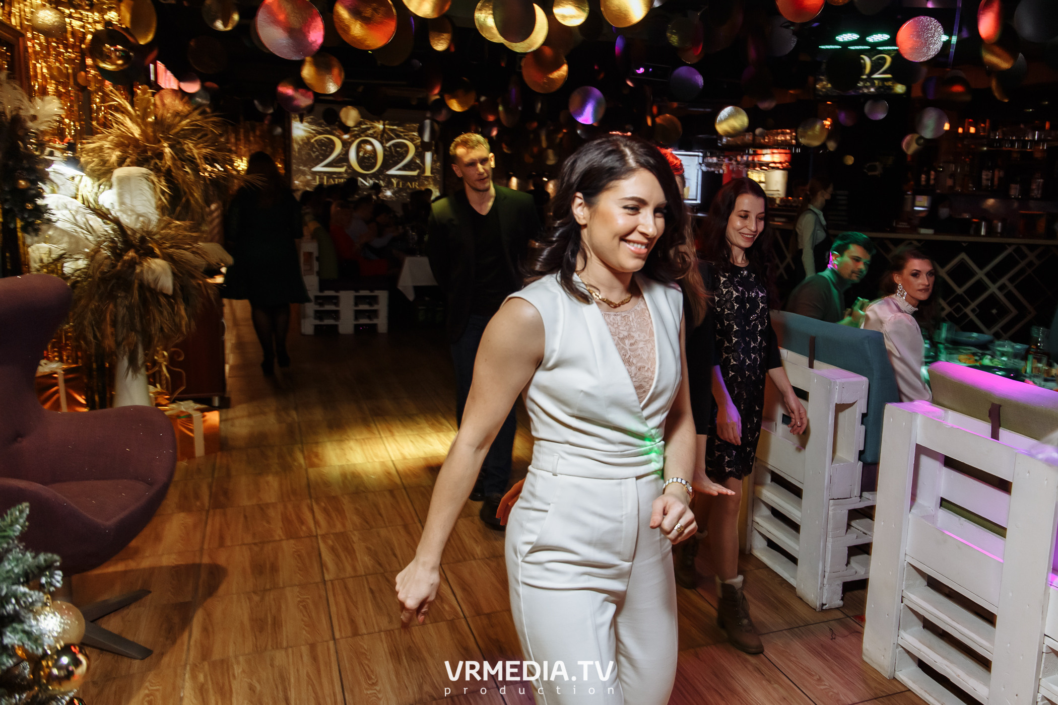 Новогодние корпоративы в караоке «Mimo Not»