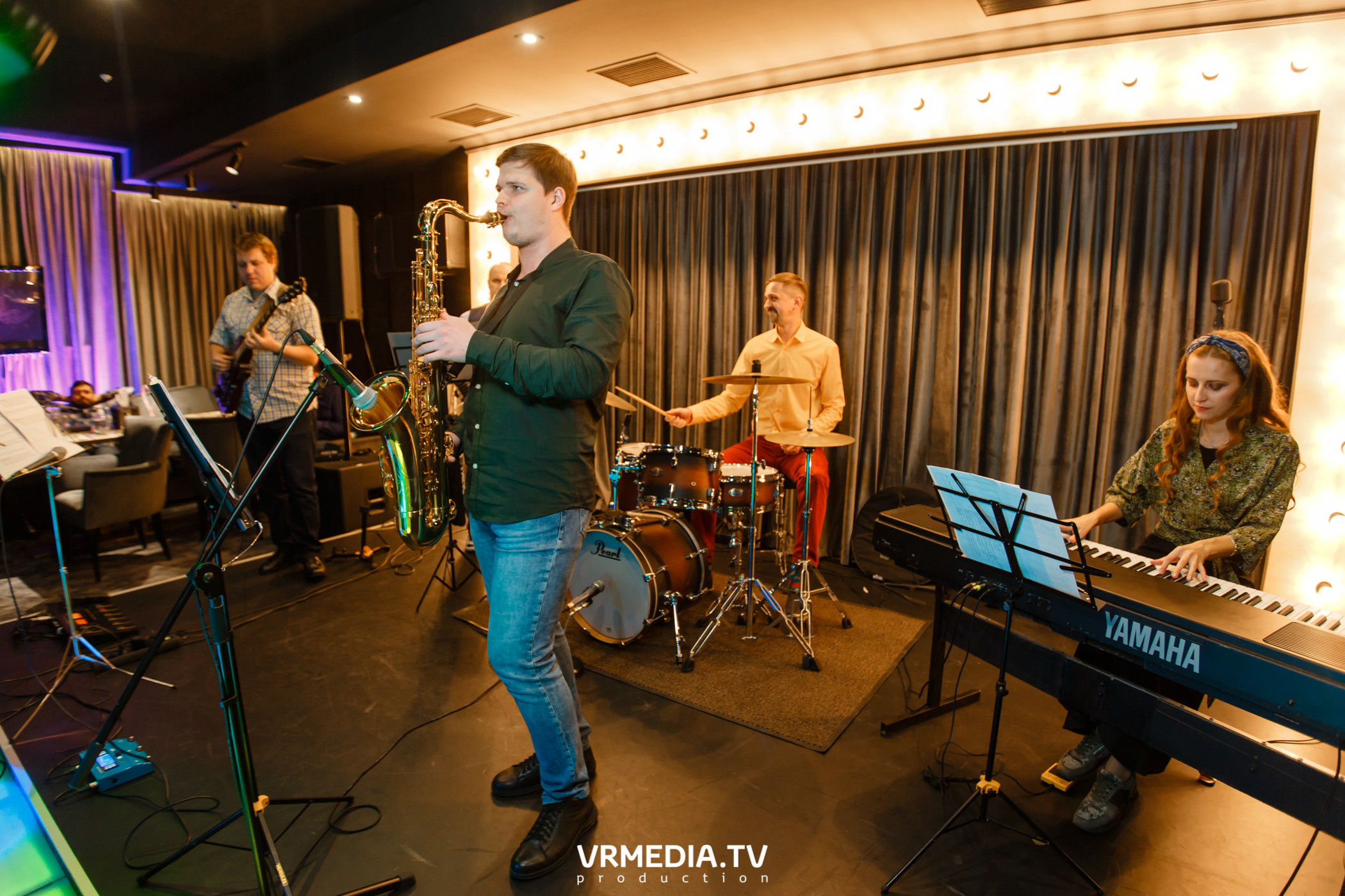 Джазовая среда. JAM SESSION