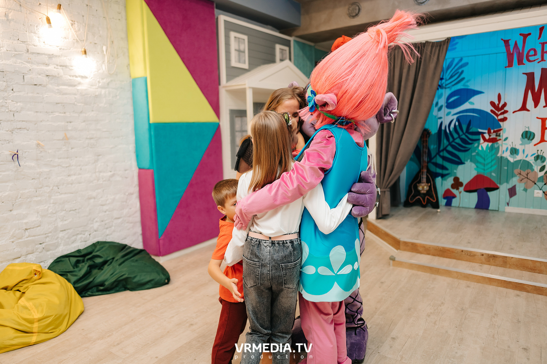 Егор и Софья. Вы наш космос!