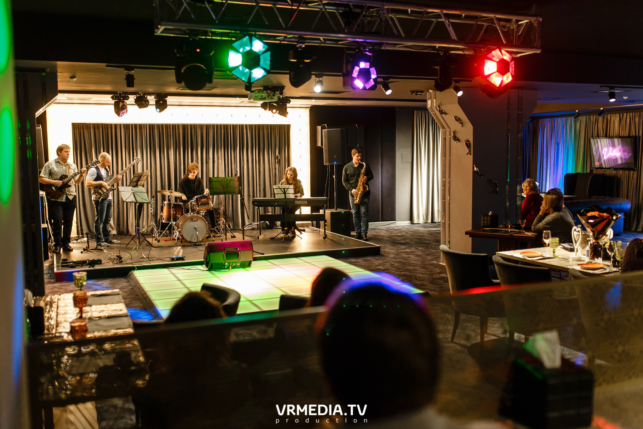 Джазовая среда. JAM SESSION