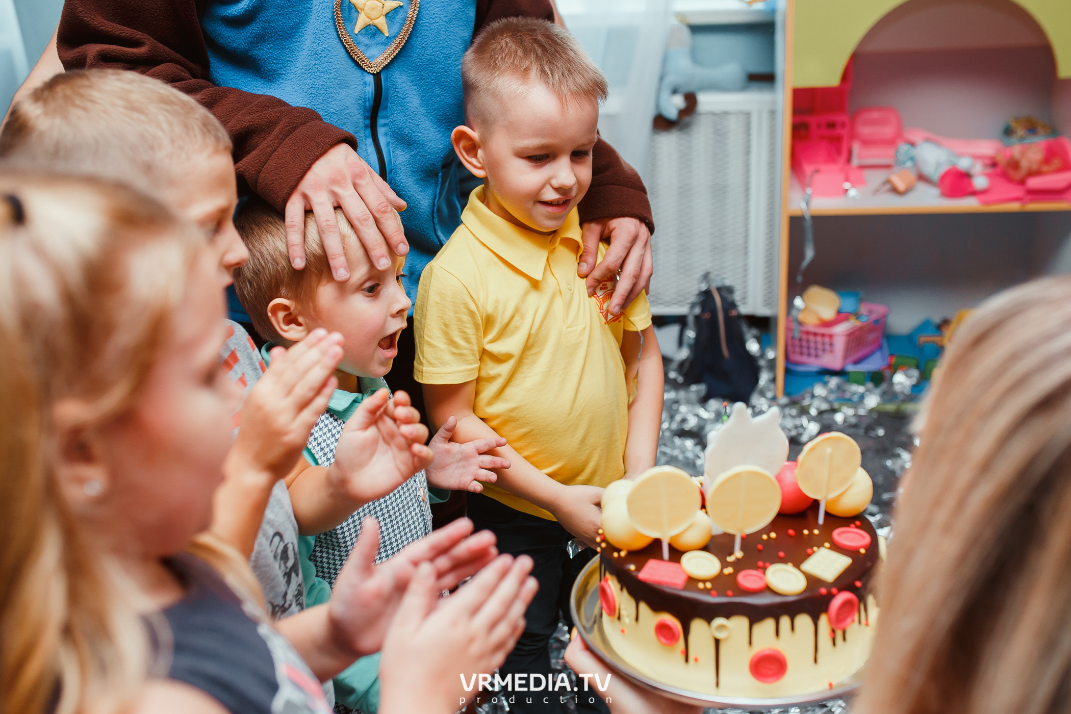 День рождения в «АкунаМатата»