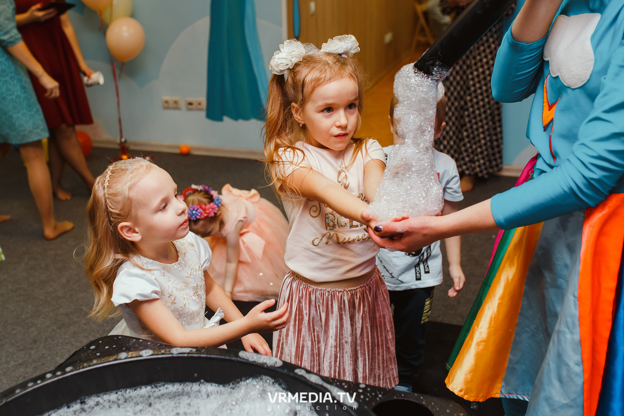 День рождения в «АкунаМатата»