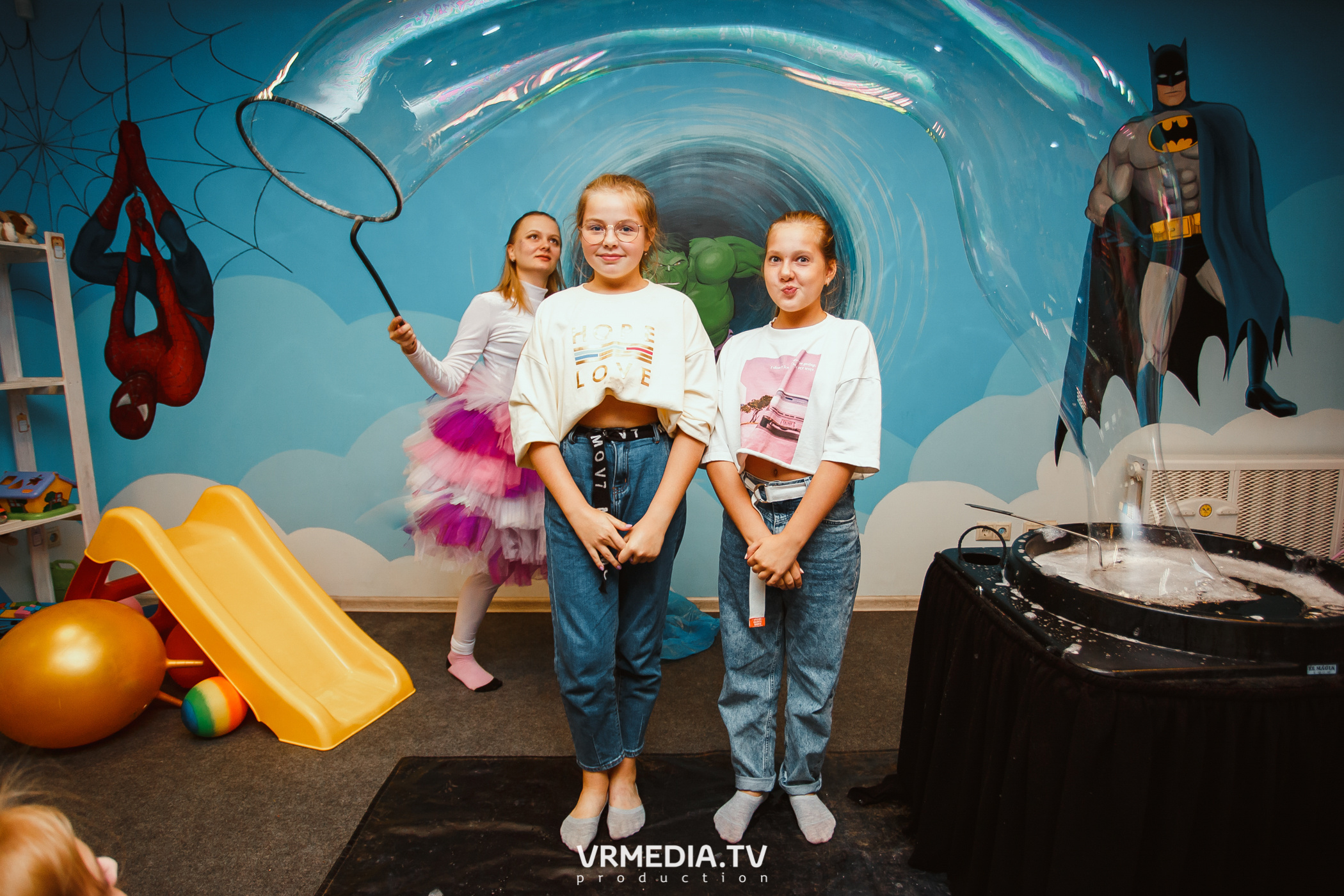 День рождения в «АкунаМатата»