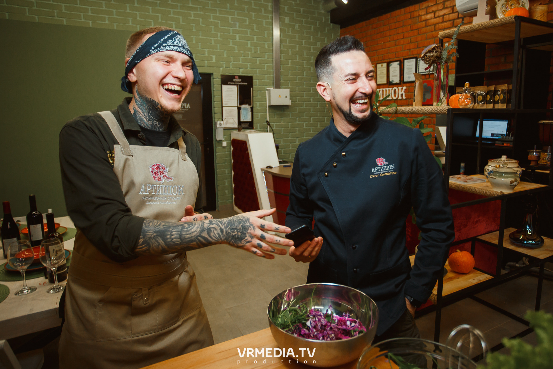 Кулинарная студия «Артишок». Битва столов: Барберы GoodMan — жарят мяс