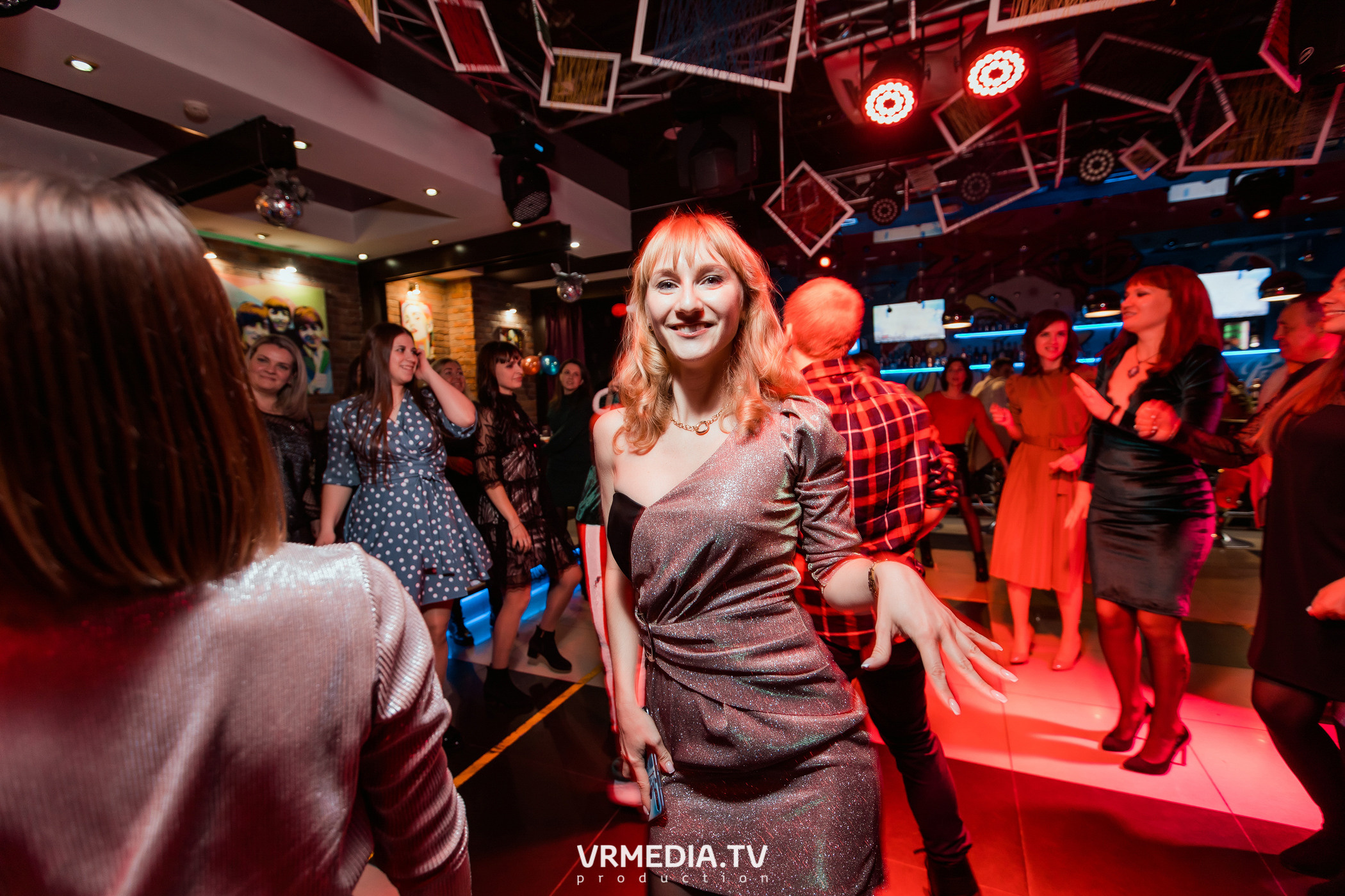 #СтихийныйКорпорат в караоке-баре «Четыре стихии»