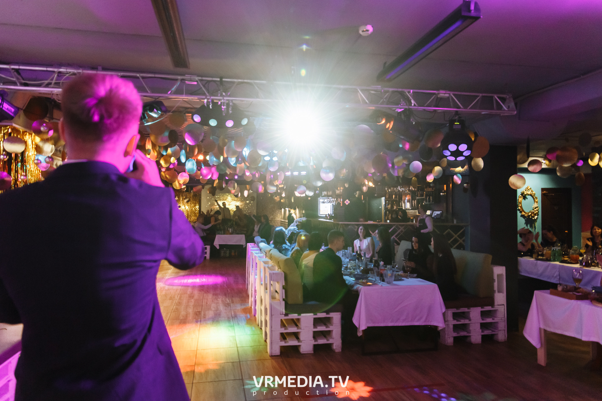 Новогодние корпоративы в караоке «Mimo Not»