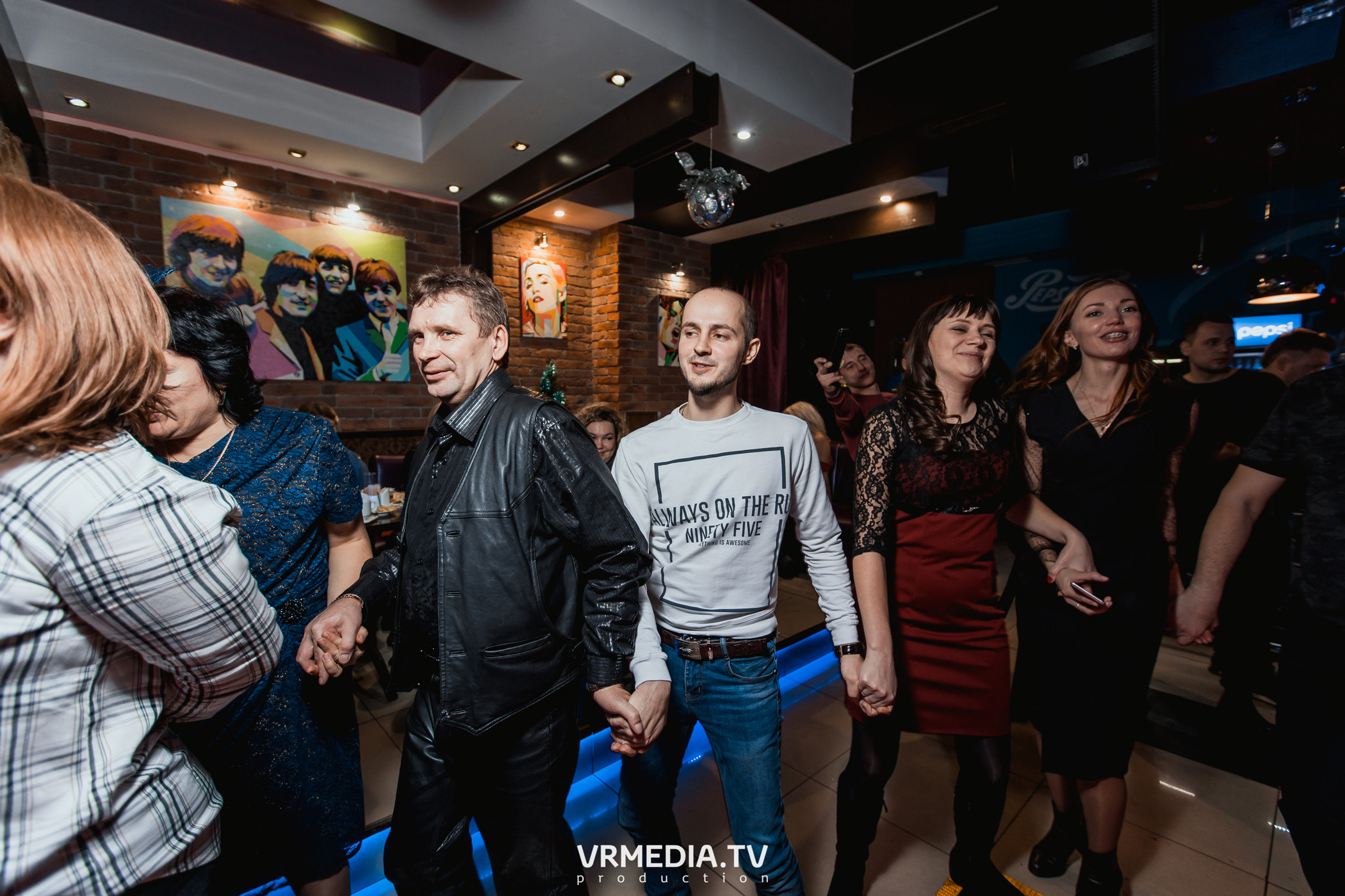 #СтихийныйКорпорат в караоке-баре «Четыре стихии»