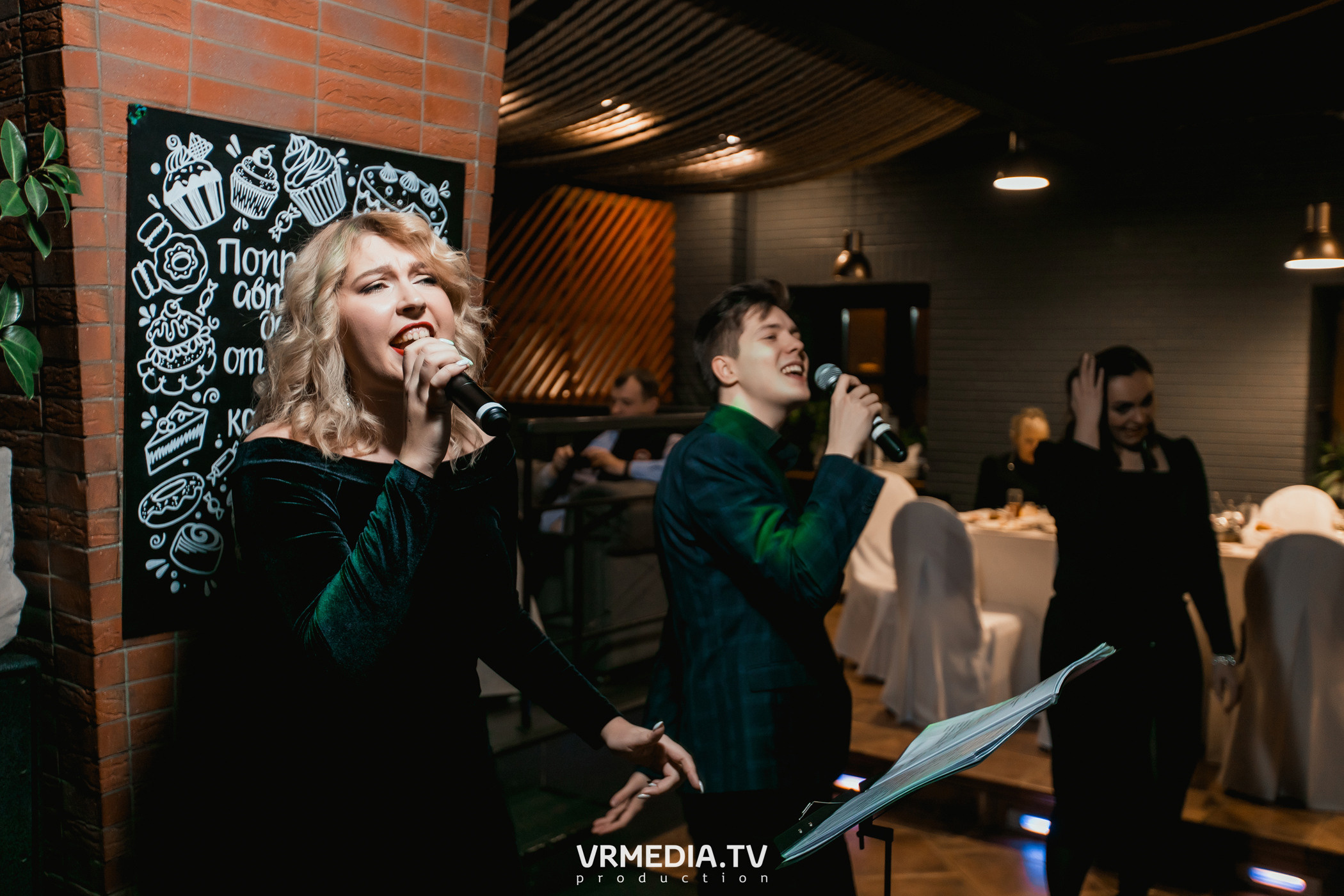 Новогодний вечер в ресторане «Volna»