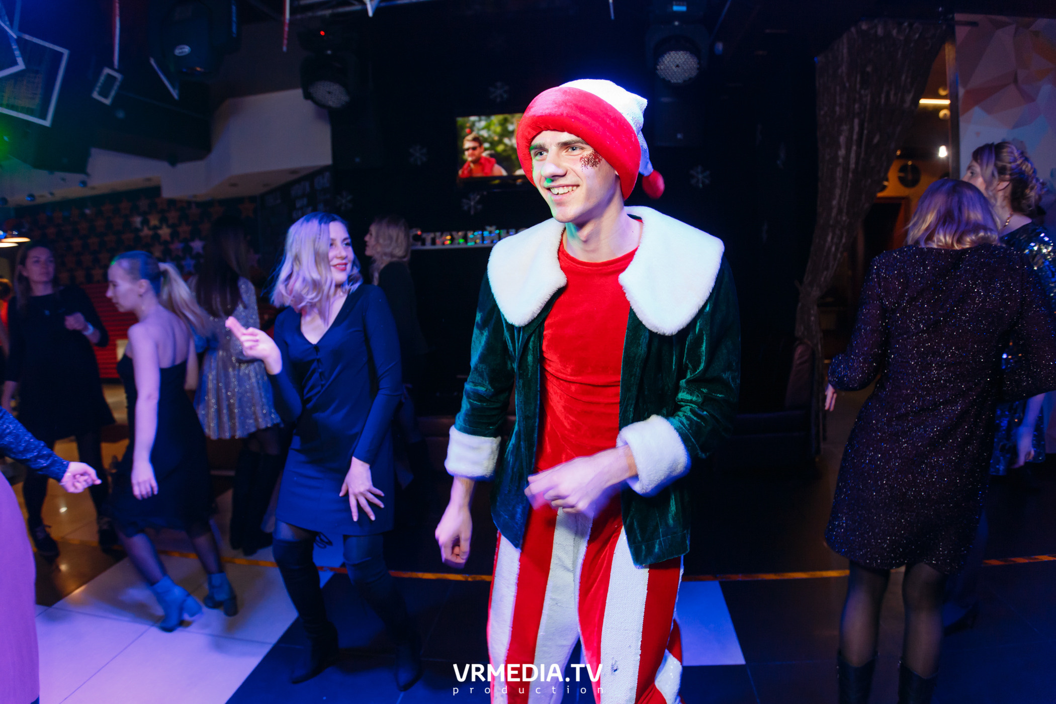 #СтихийныйКорпорат в караоке-баре «Четыре стихии»