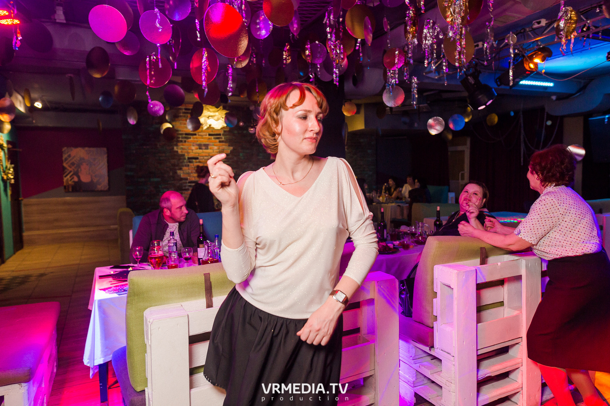 Новогодние корпоративы в караоке «Mimo Not»