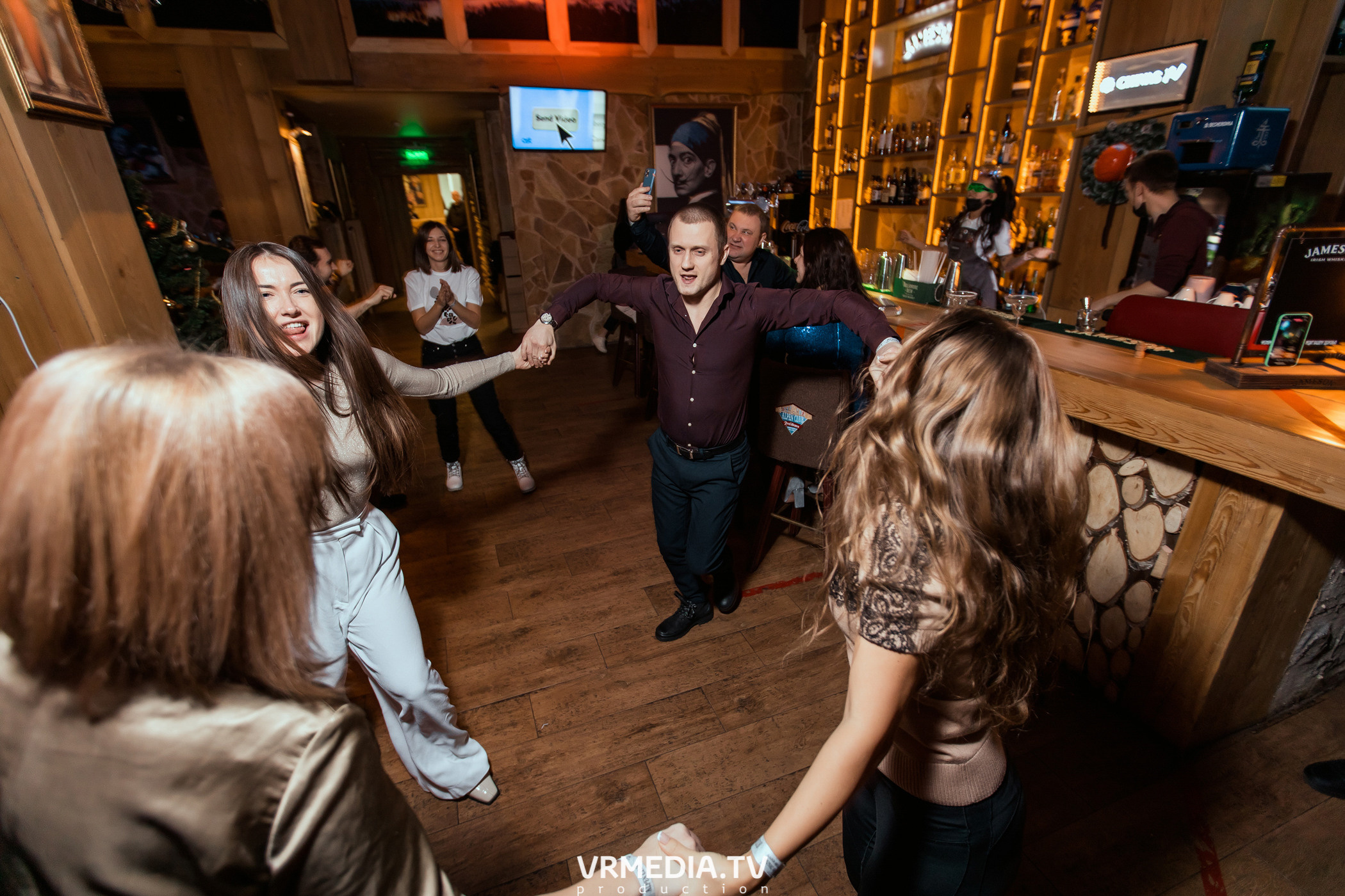 Новогодняя ночь в «Alpen Club»