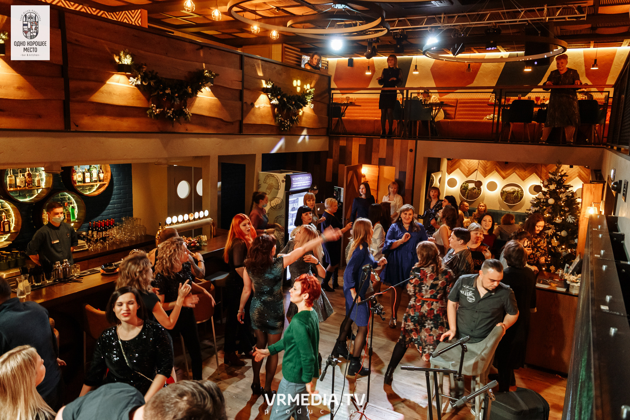 Новогодние корпоративы в ресторане «Одно хорошее место»