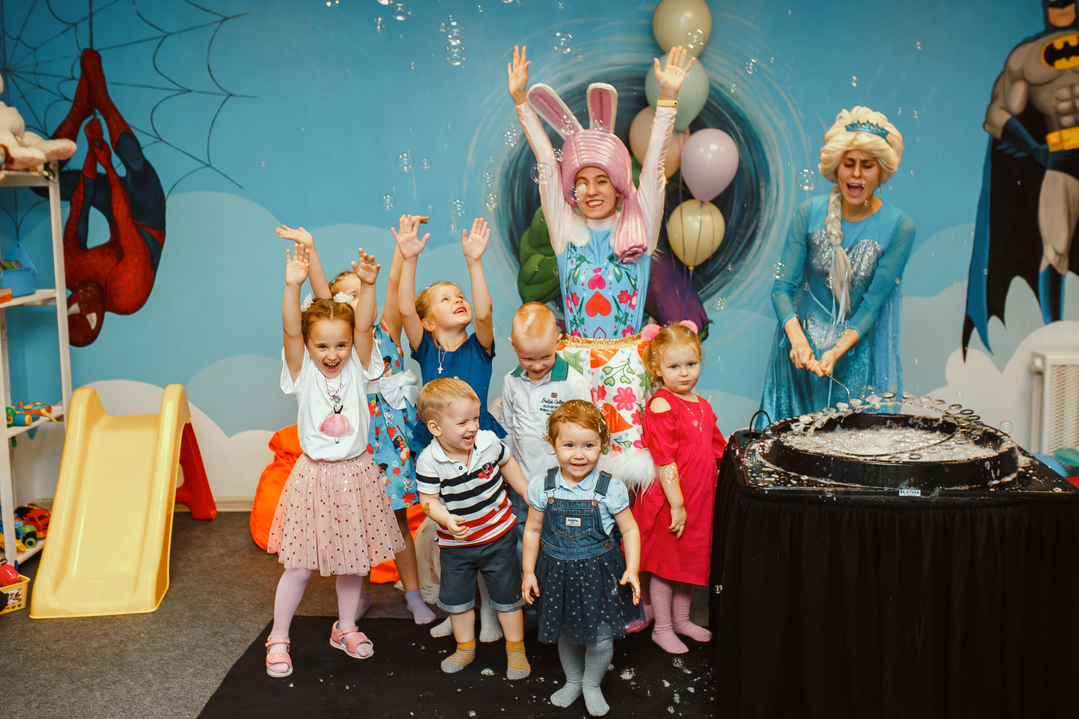 День рождения в «АкунаМатата»