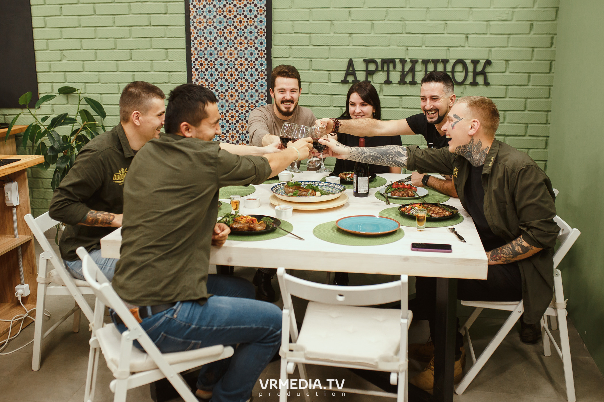 Кулинарная студия «Артишок». Битва столов: Барберы GoodMan — жарят мяс