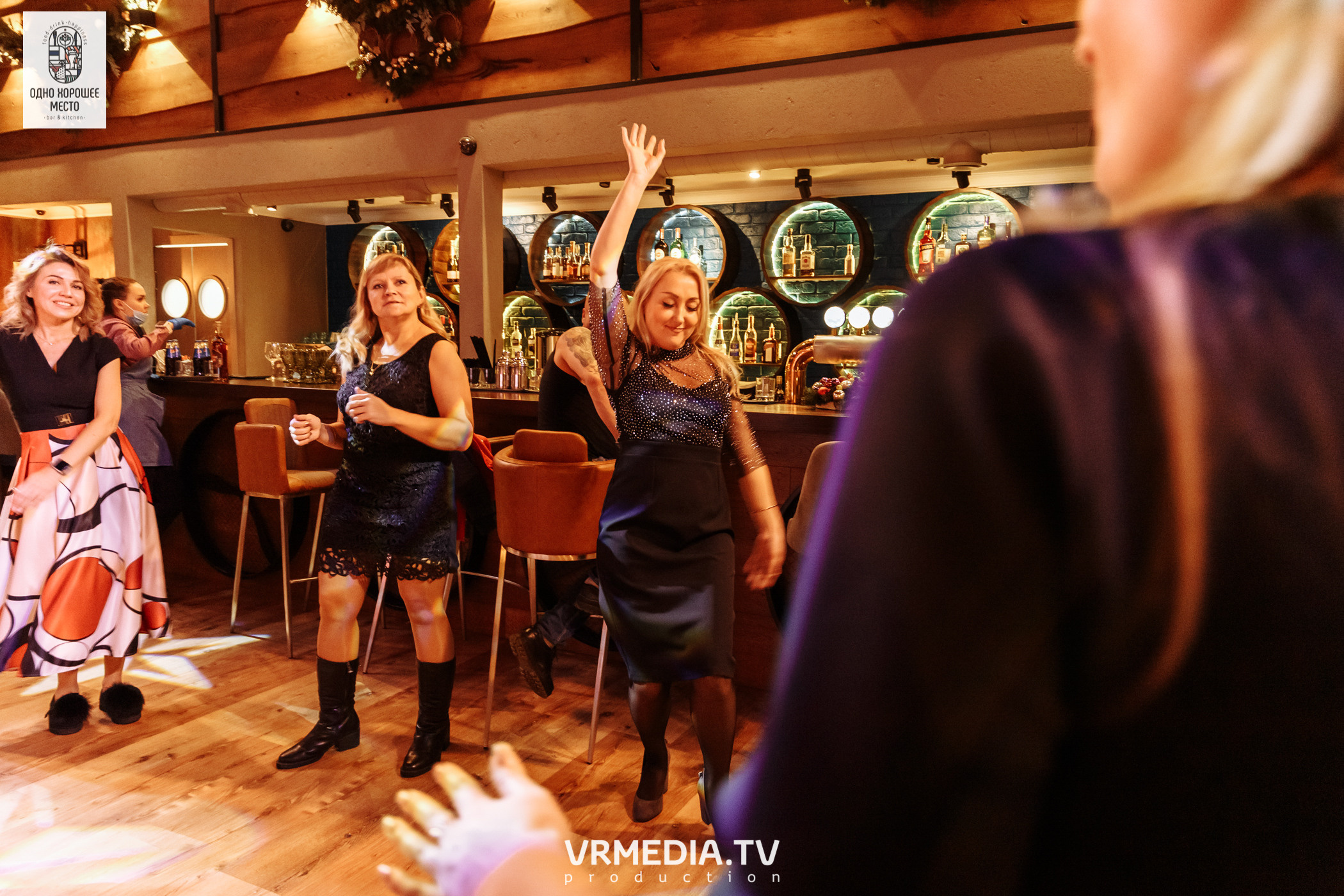 Новогодние корпоративы в ресторане «Одно хорошее место»