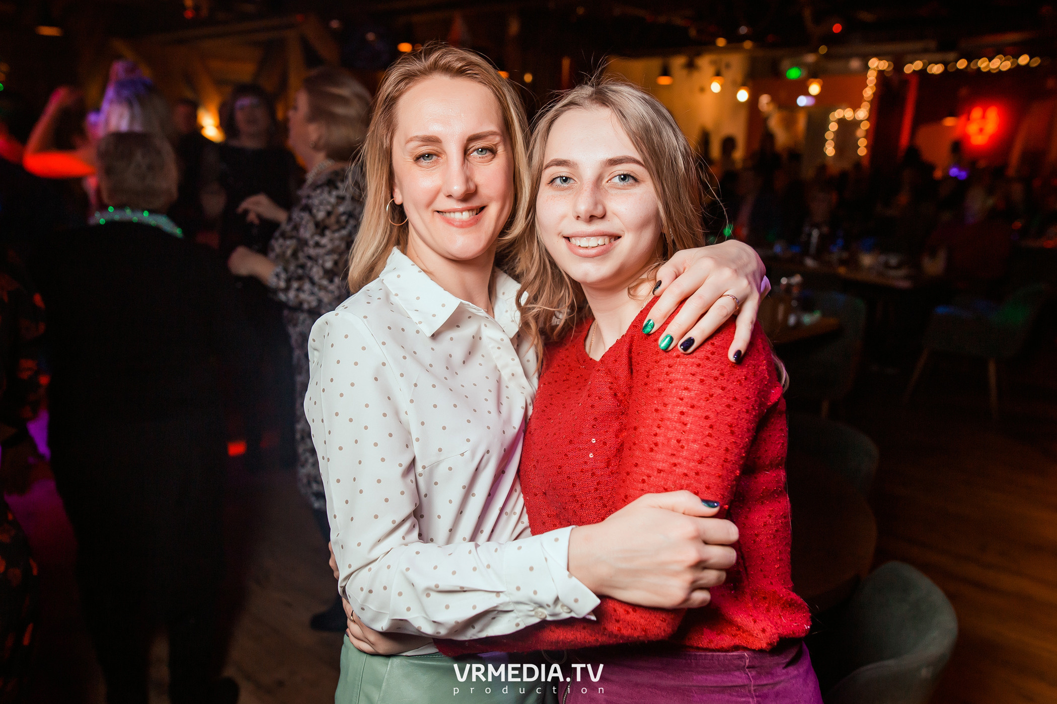 Новогодние корпоративы в гриль-баре «Жара»