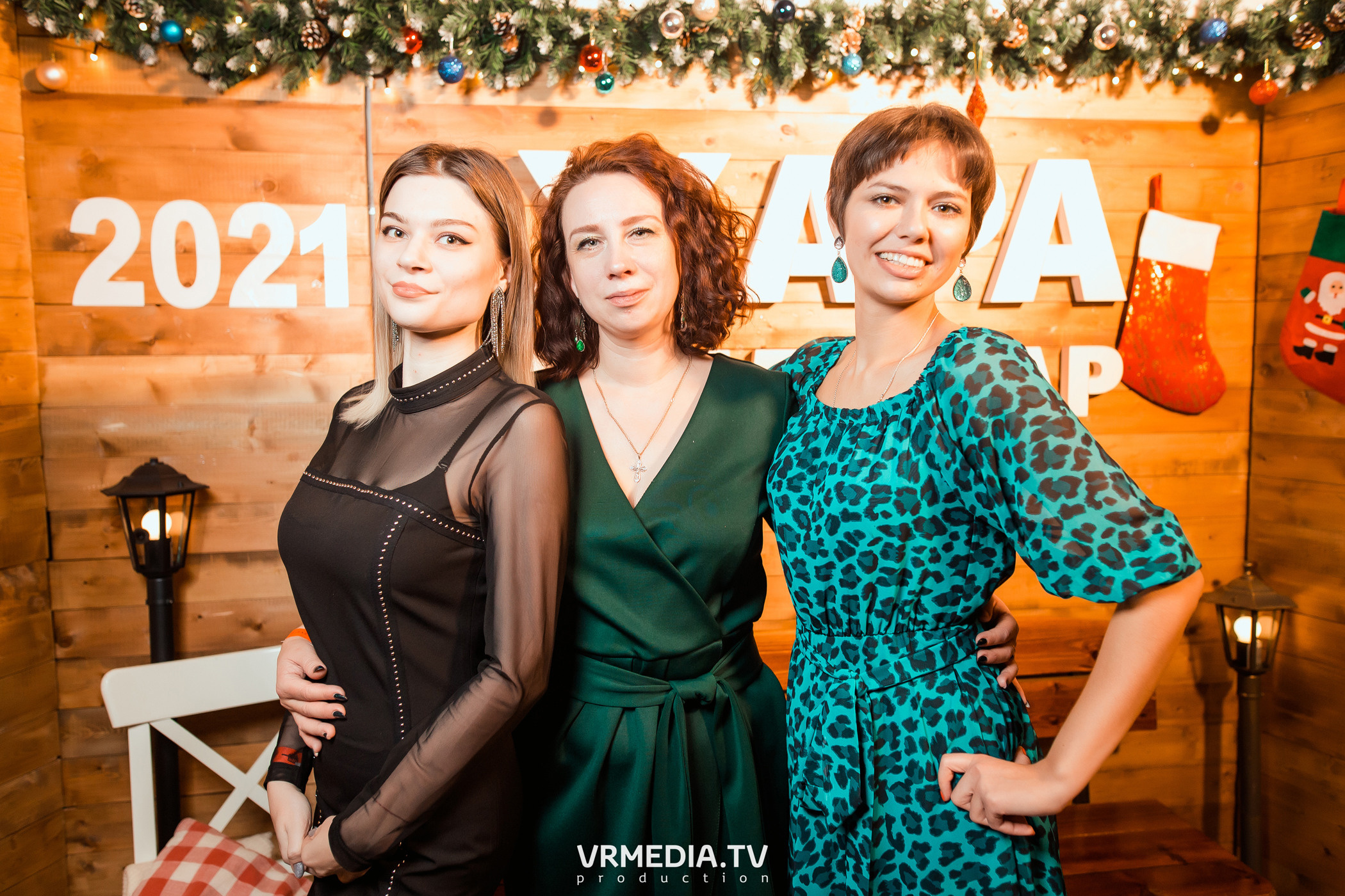 Новогодние корпоративы в гриль-баре «Жара»