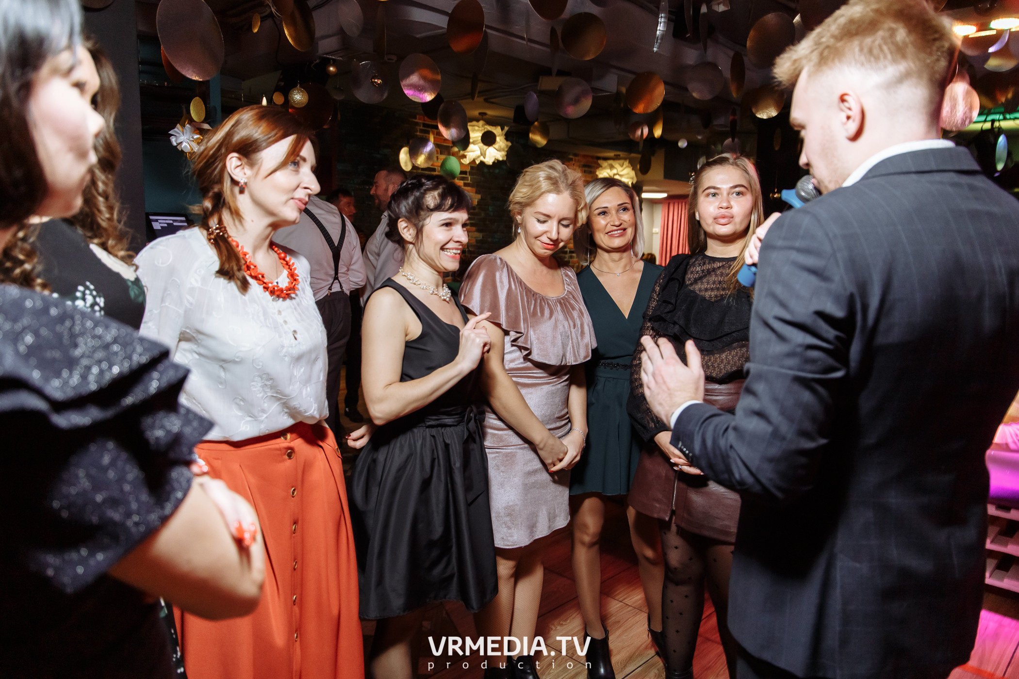 Новогодние корпоративы в караоке «Mimo Not»