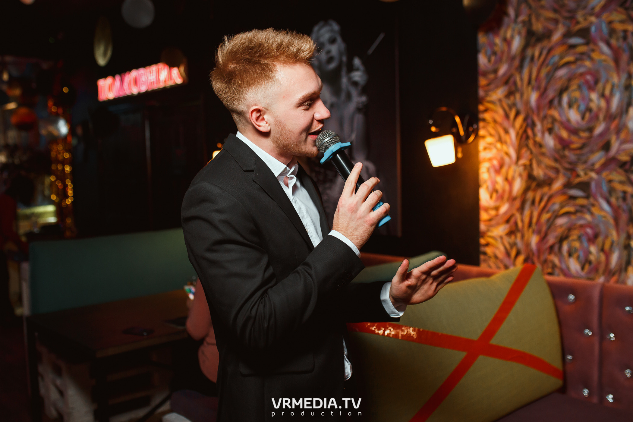 1 год караоке-ресторану «Мимо Нот»