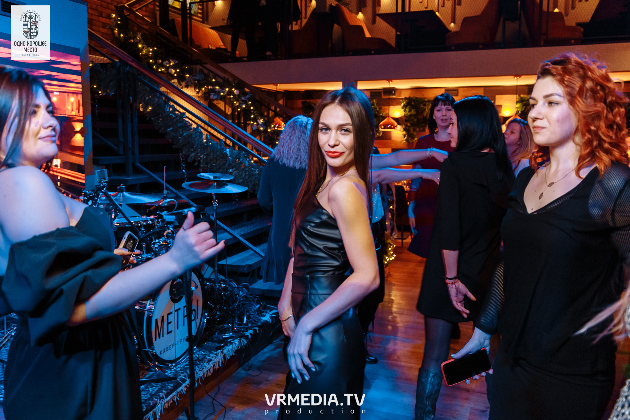 Новогодние корпоративы в ресторане «Одно хорошее место»