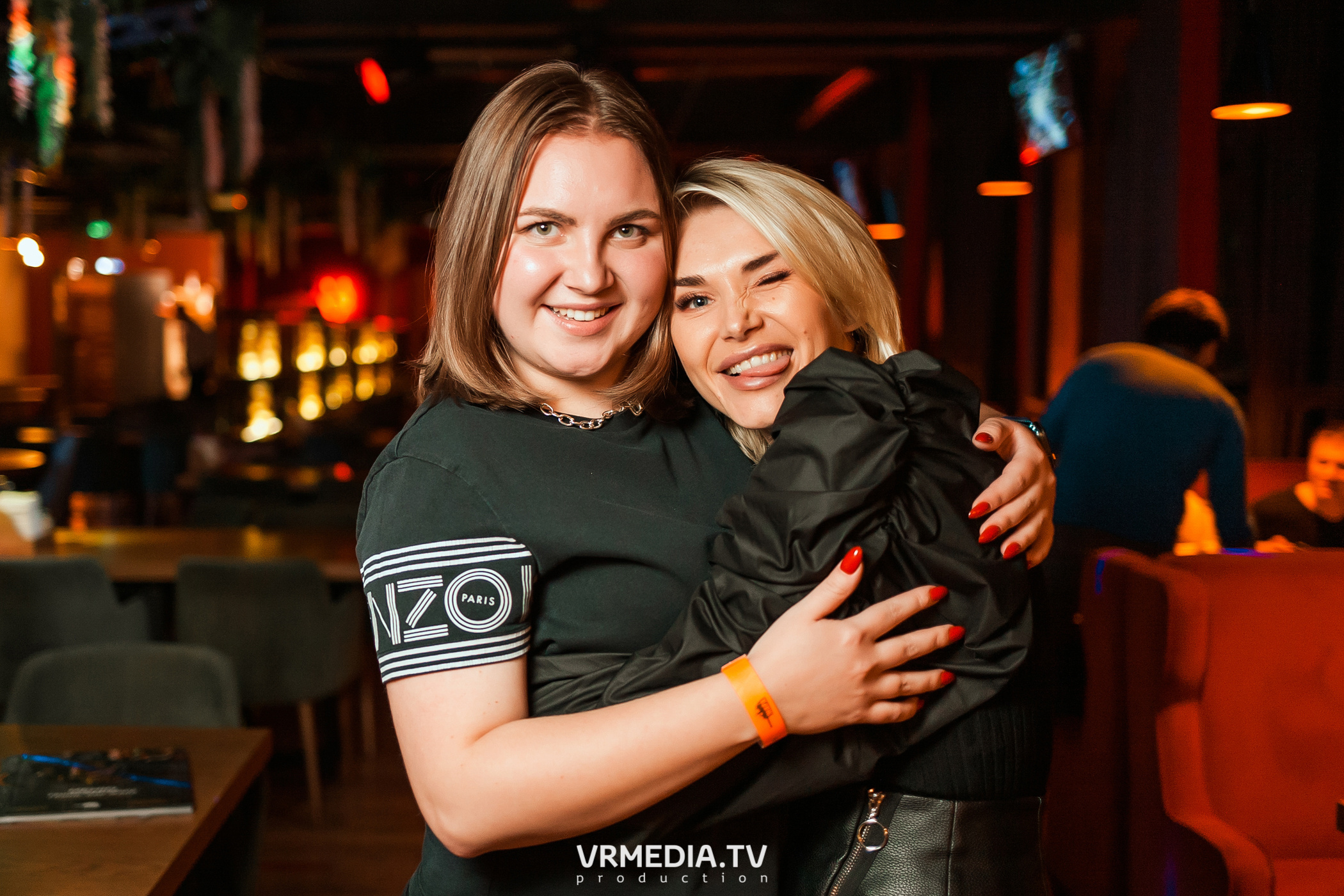 Группа «Коктейль Молотова» в гриль-баре «Жара»