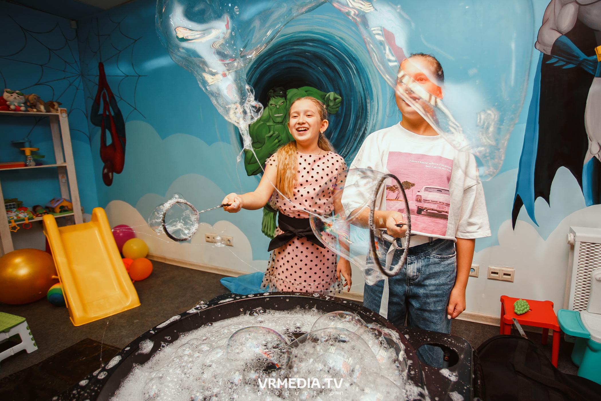 День рождения в «АкунаМатата»