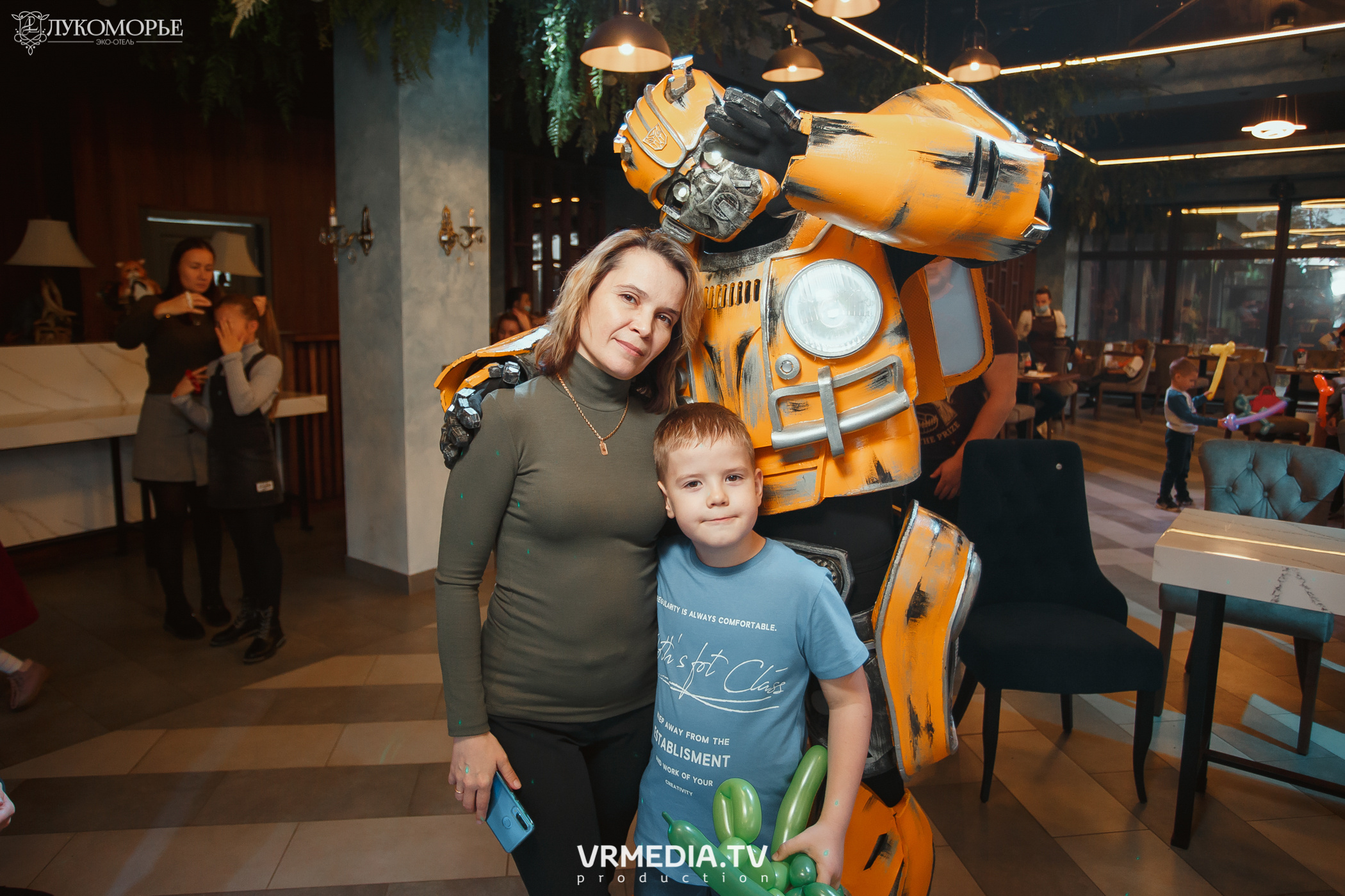 Трансформеры в эко-отеле «Лукоморье»