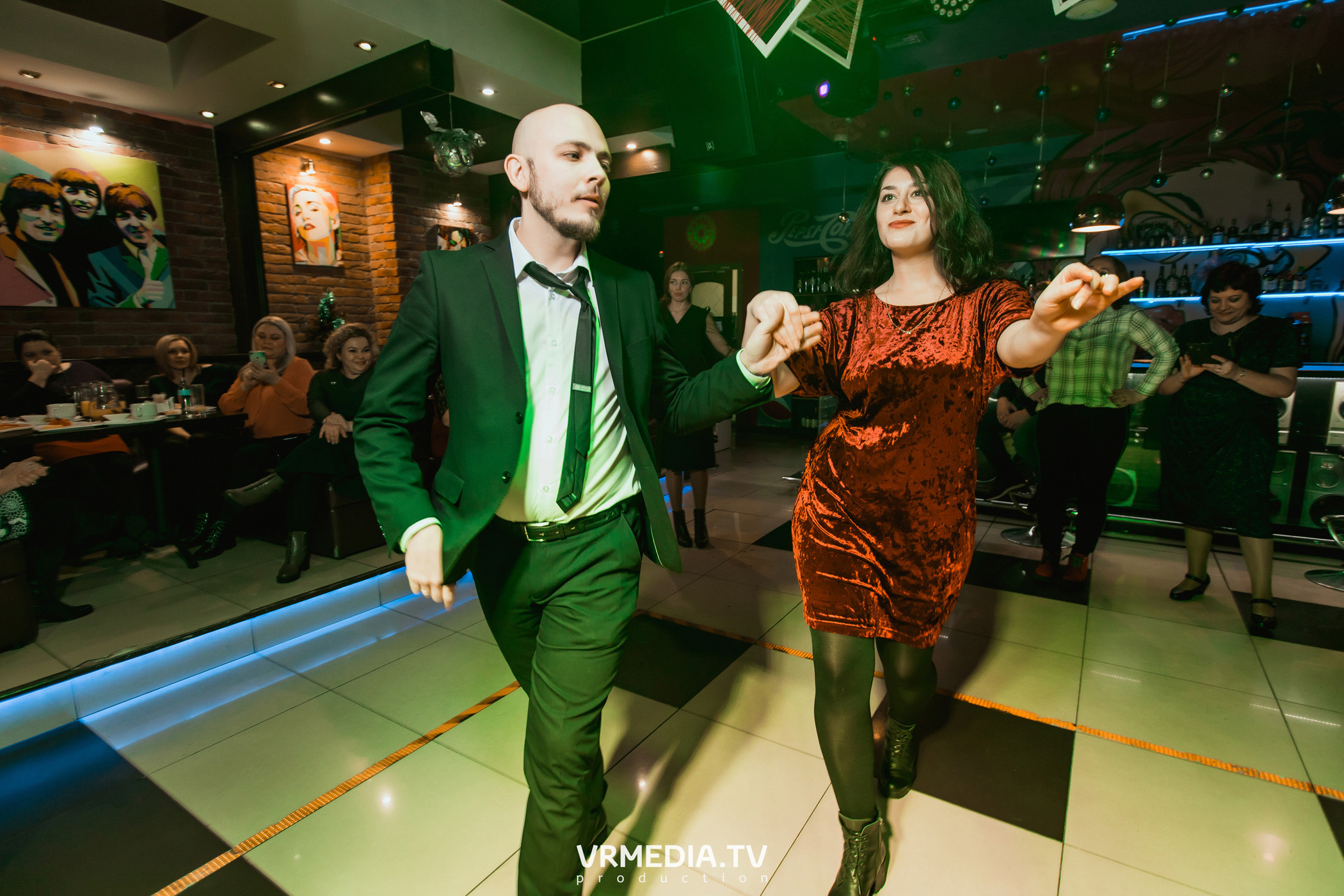 #СтихийныйКорпорат в караоке-баре «Четыре стихии»