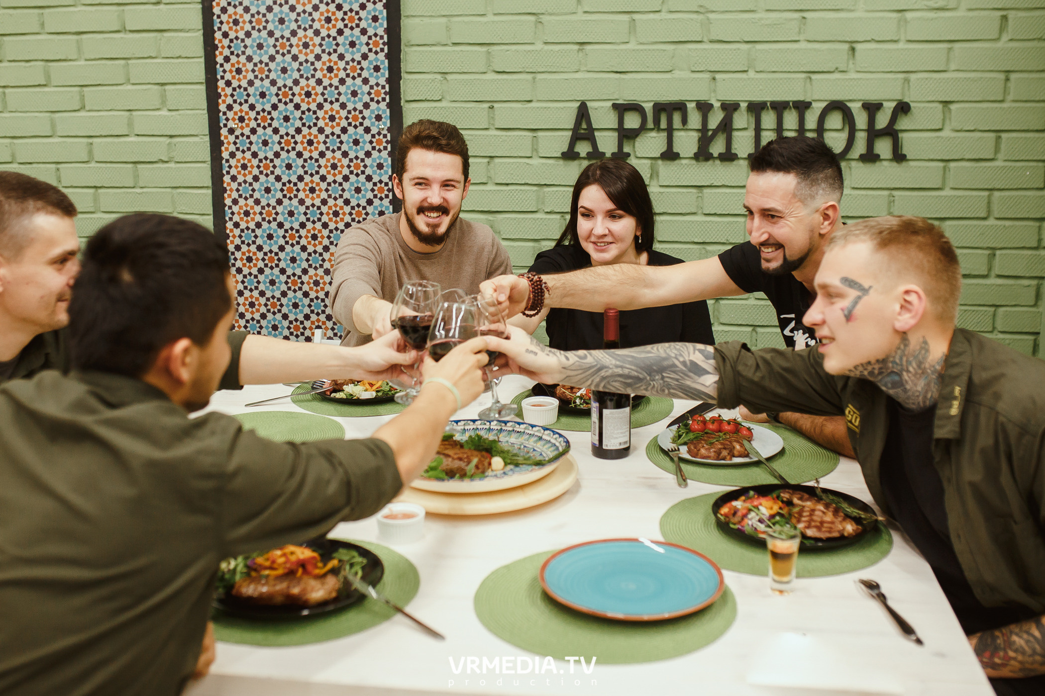 Кулинарная студия «Артишок». Битва столов: Барберы GoodMan — жарят мяс