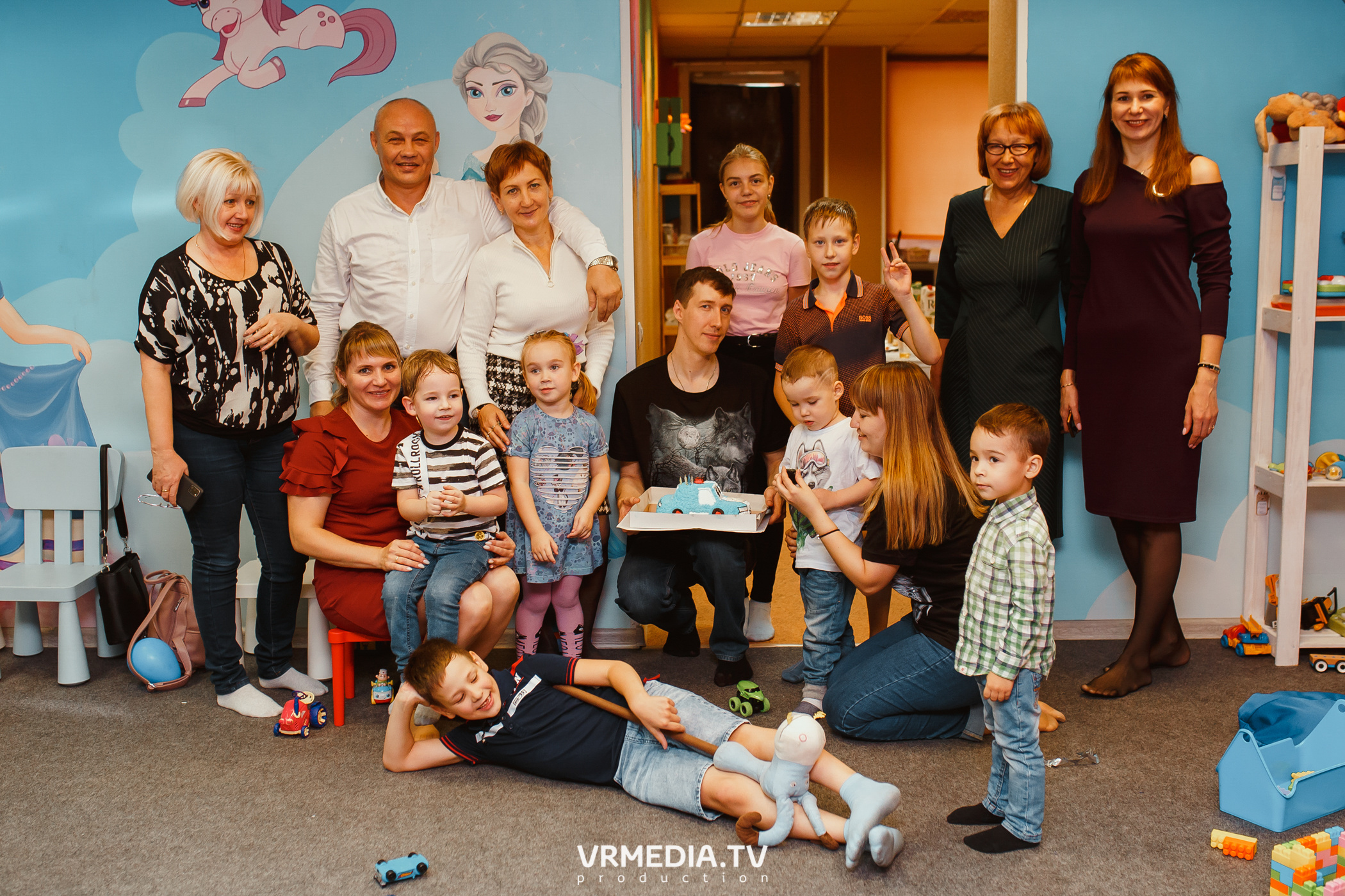 День рождения в «АкунаМатата»