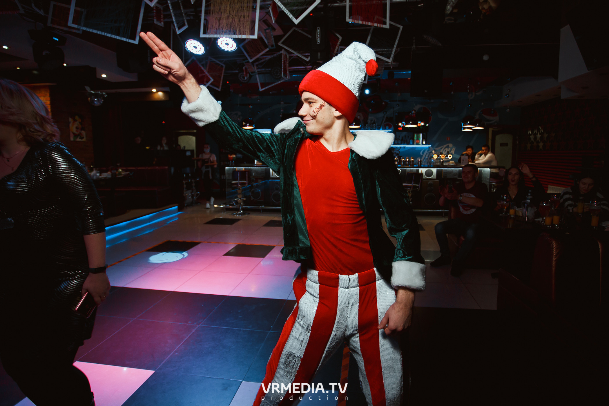 #СтихийныйКорпорат в караоке-баре «Четыре стихии»