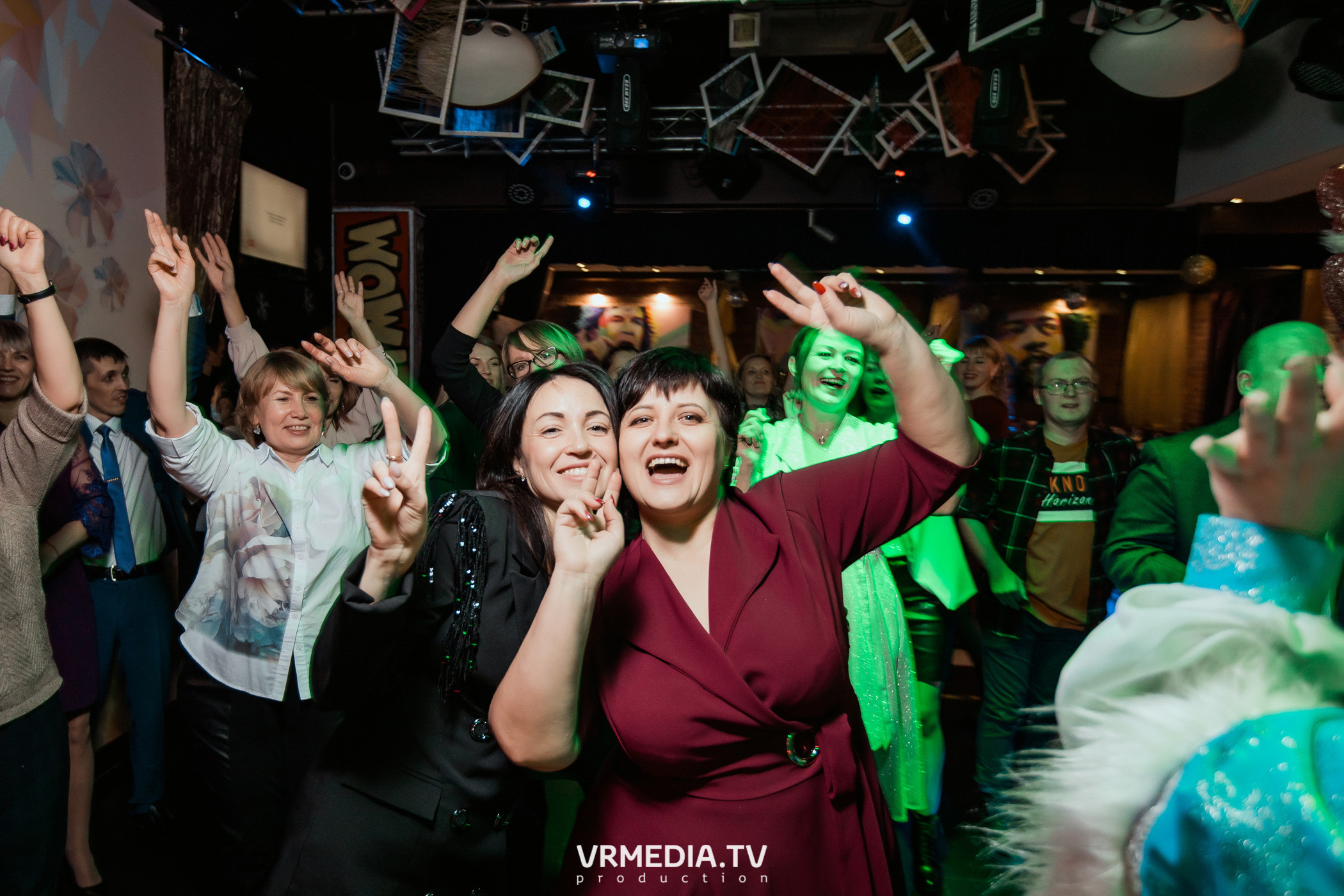 #СтихийныйКорпорат в караоке-баре «Четыре стихии»