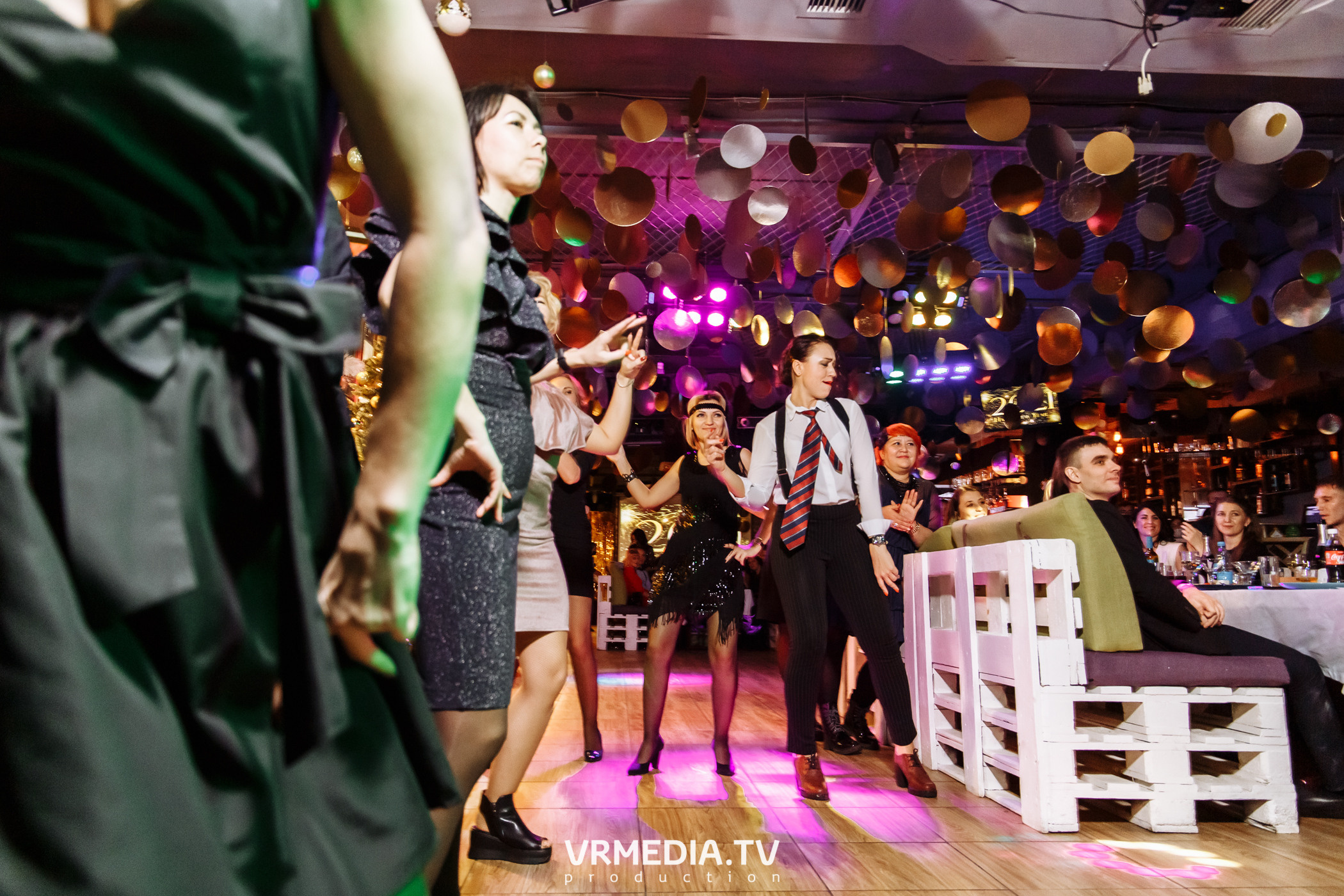 Новогодние корпоративы в караоке «Mimo Not»